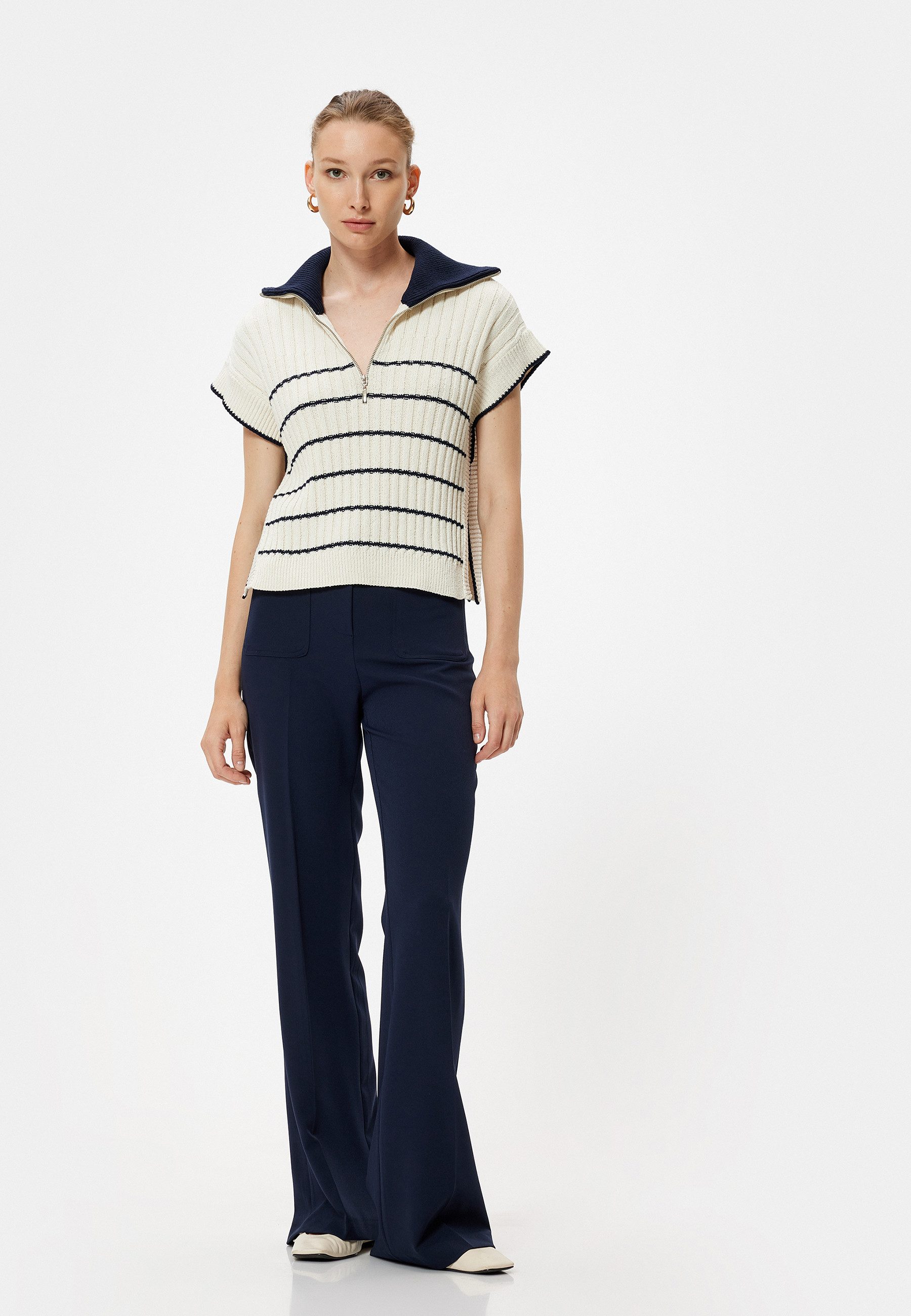 Koton Kurzarmpullover Standkragen Mit Reißverschlussdetail