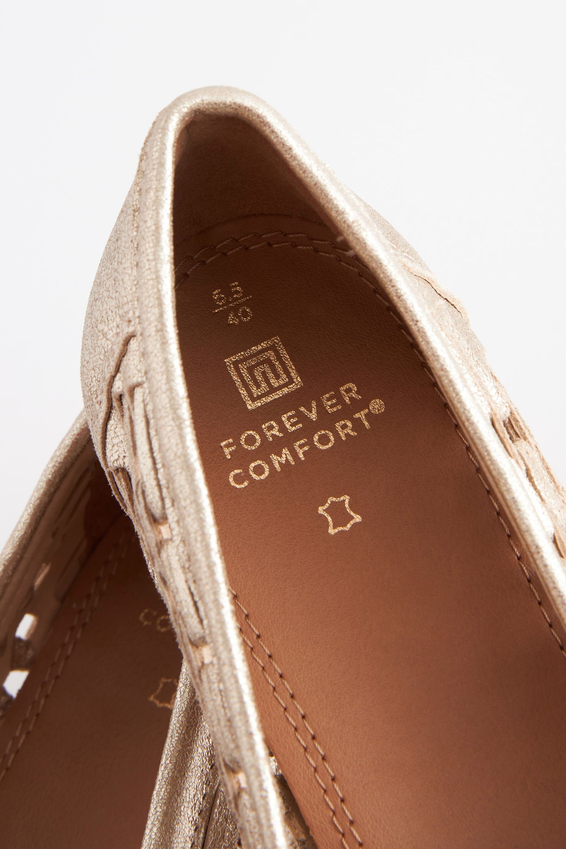 Gold mit (1-tlg) Forever Flechtdesign Next Lederloafer Comfort® Loafer
