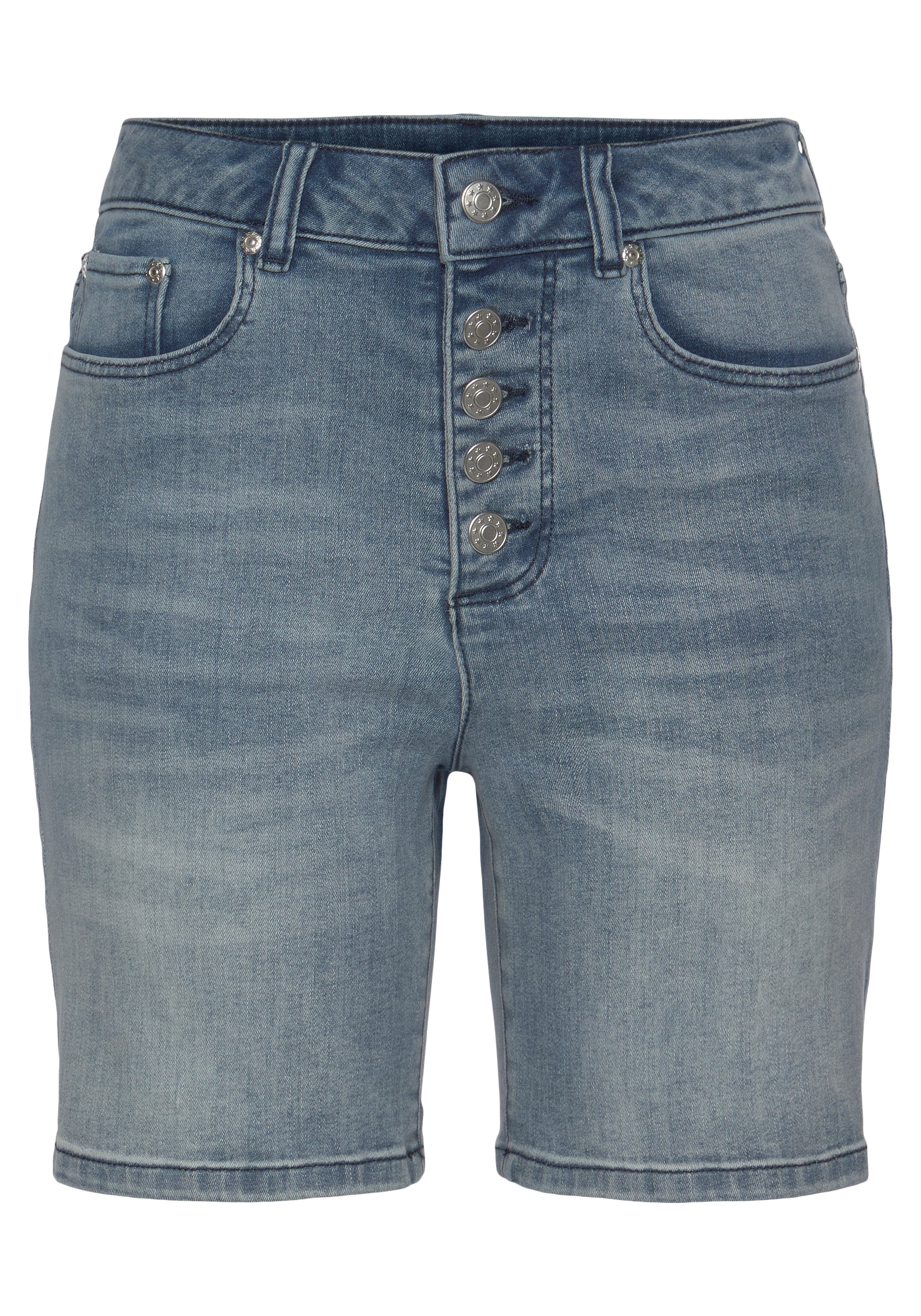 in High-waist-Form Buffalo blue-washed Jeansshorts