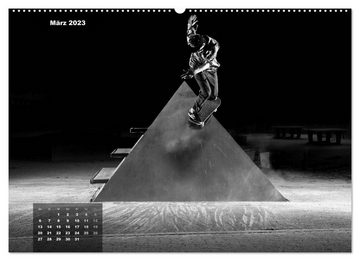 CALVENDO Wandkalender Skateboarden in Schwarz-Weiß (Premium, hochwertiger DIN A2 Wandkalender 2023, Kunstdruck in Hochglanz)