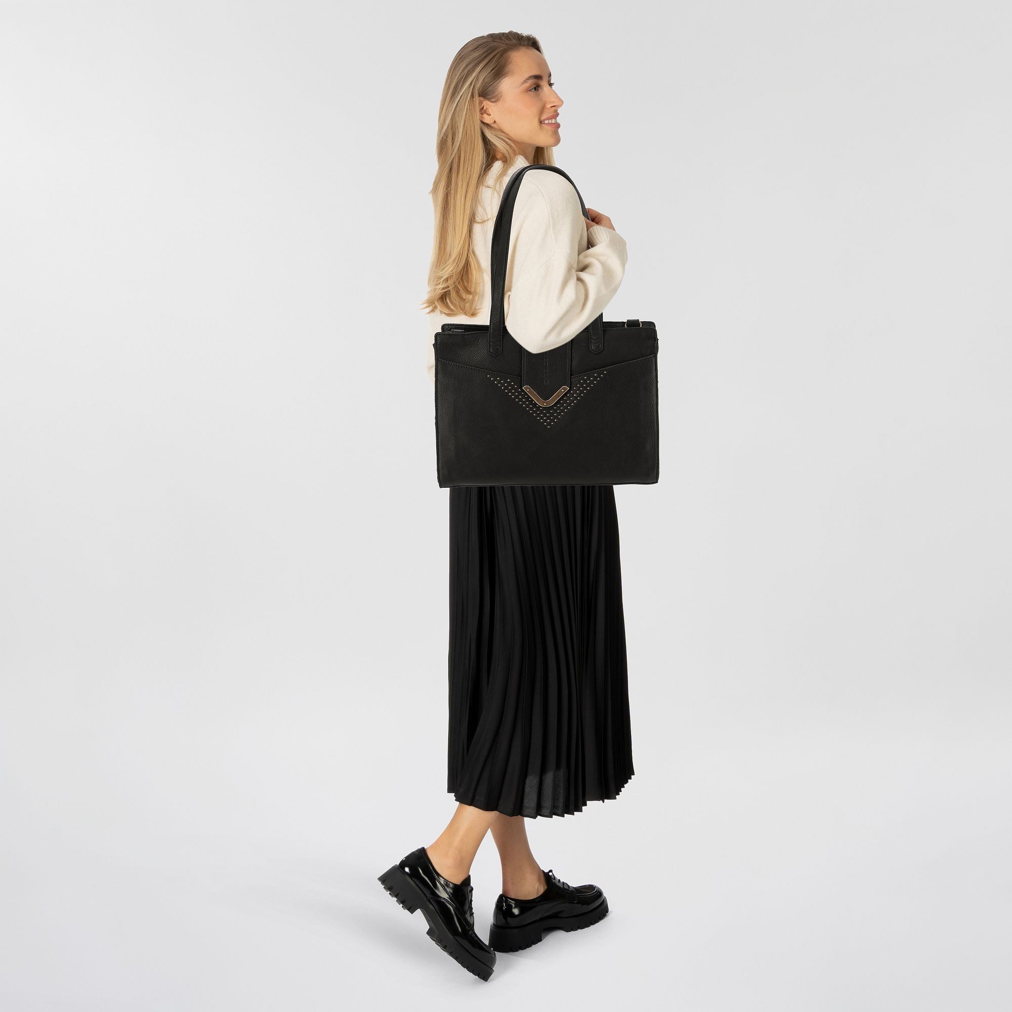Cowboysbag Schultertasche Lavish, Polyester