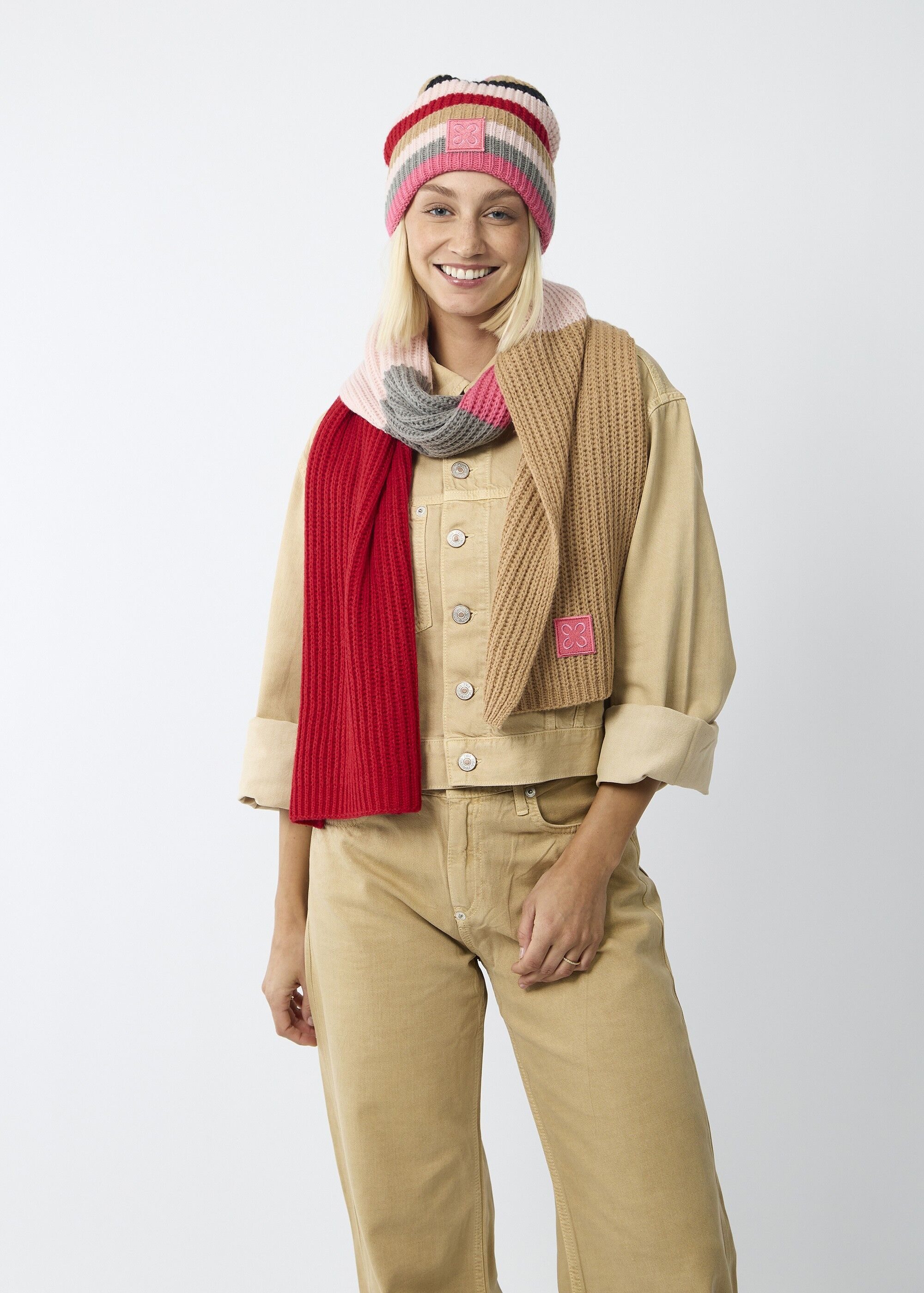 Codello Modeschal, mit bunten Streifen