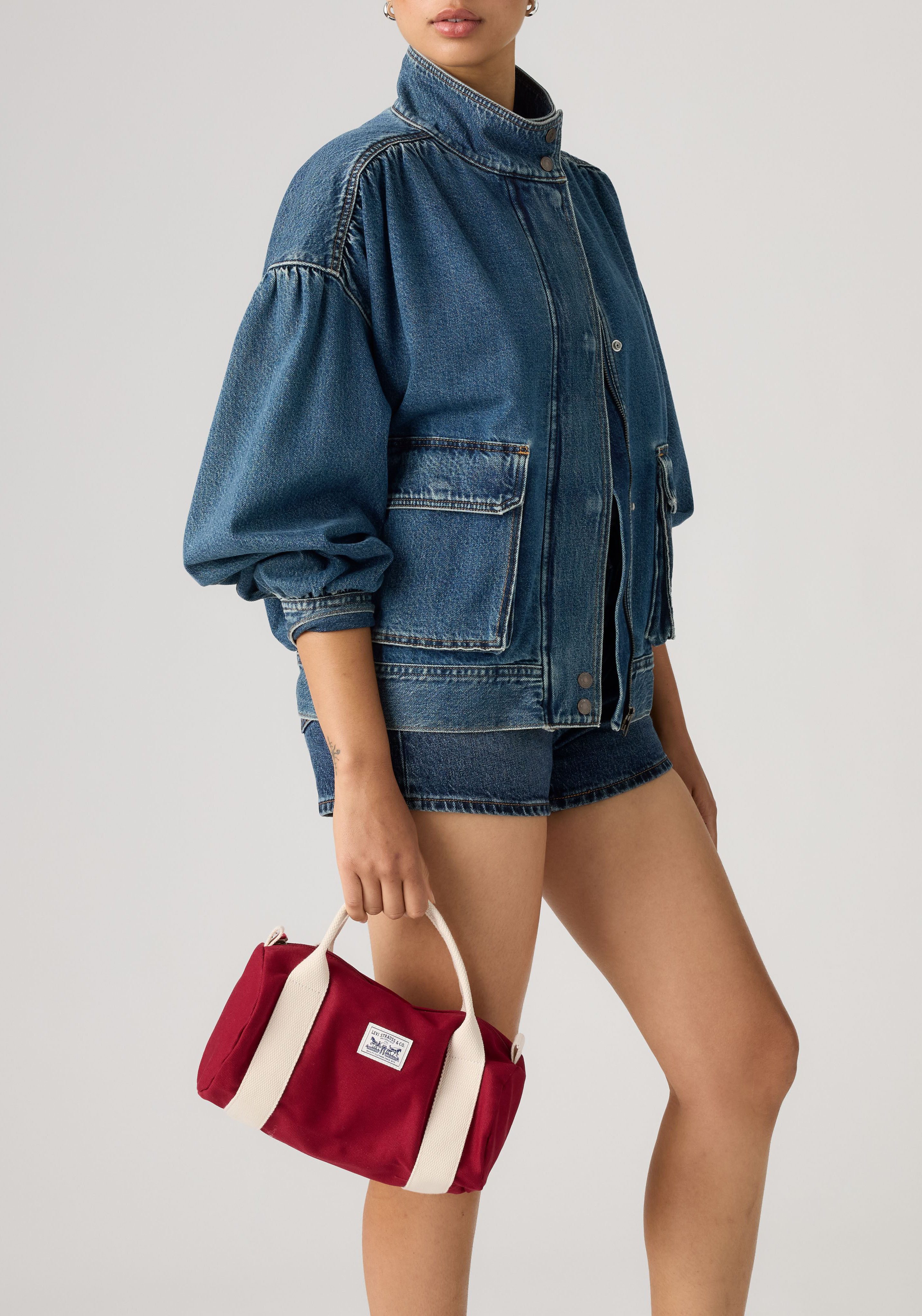 Levi's® Beuteltasche HARLEY SMALL BARREL, Canvas-Tasche mit Kontrast-Details und Logo-Badge