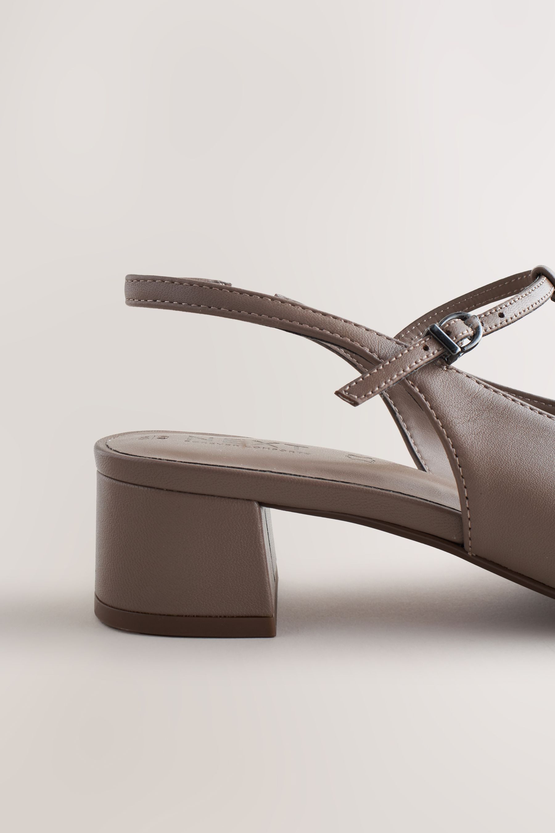 Next Forever Comfort® Lederpumps mit Fersenriemen Slingsandale (1-tlg)