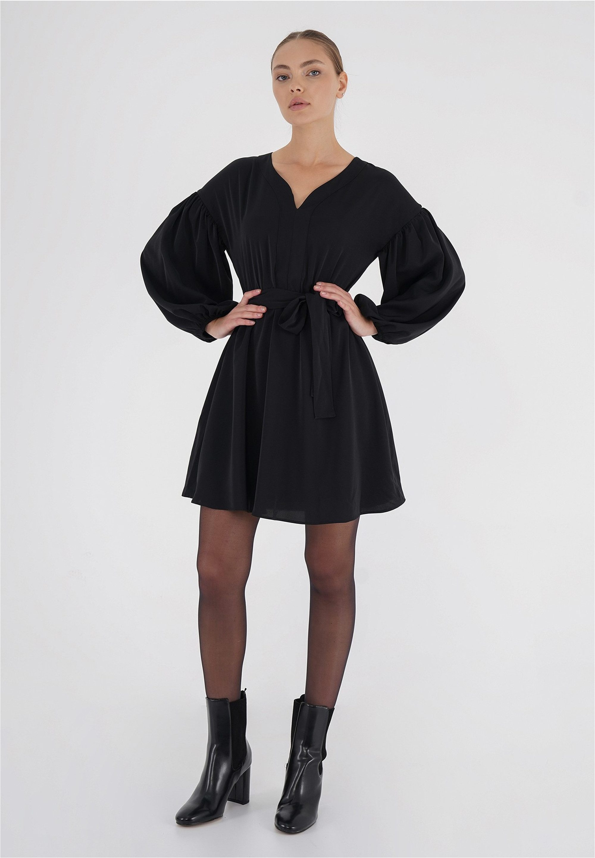 freshlions Jerseykleid (1-tlg) mit stilvollen Puffärmeln günstig online kaufen