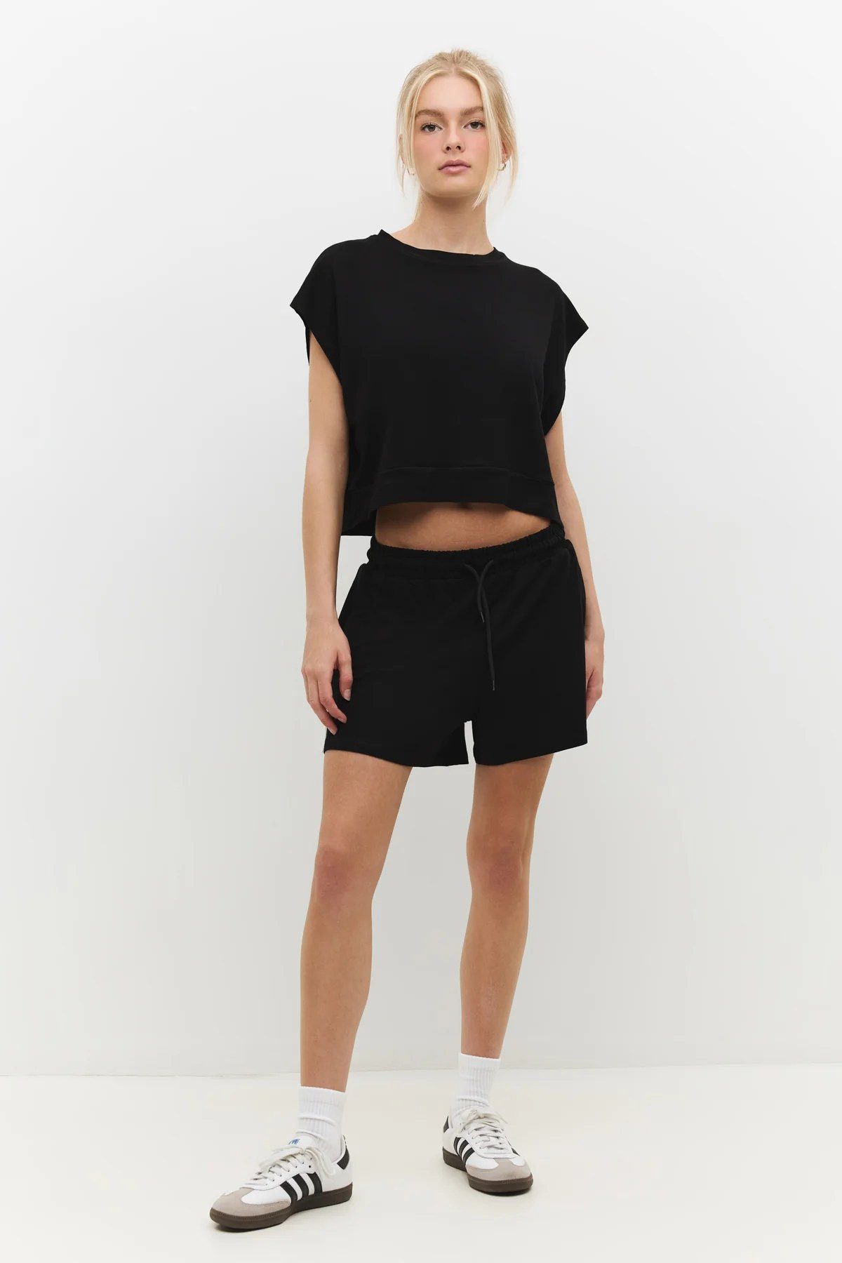 Shorts Shorts mit Taschen und elastischem Bund
