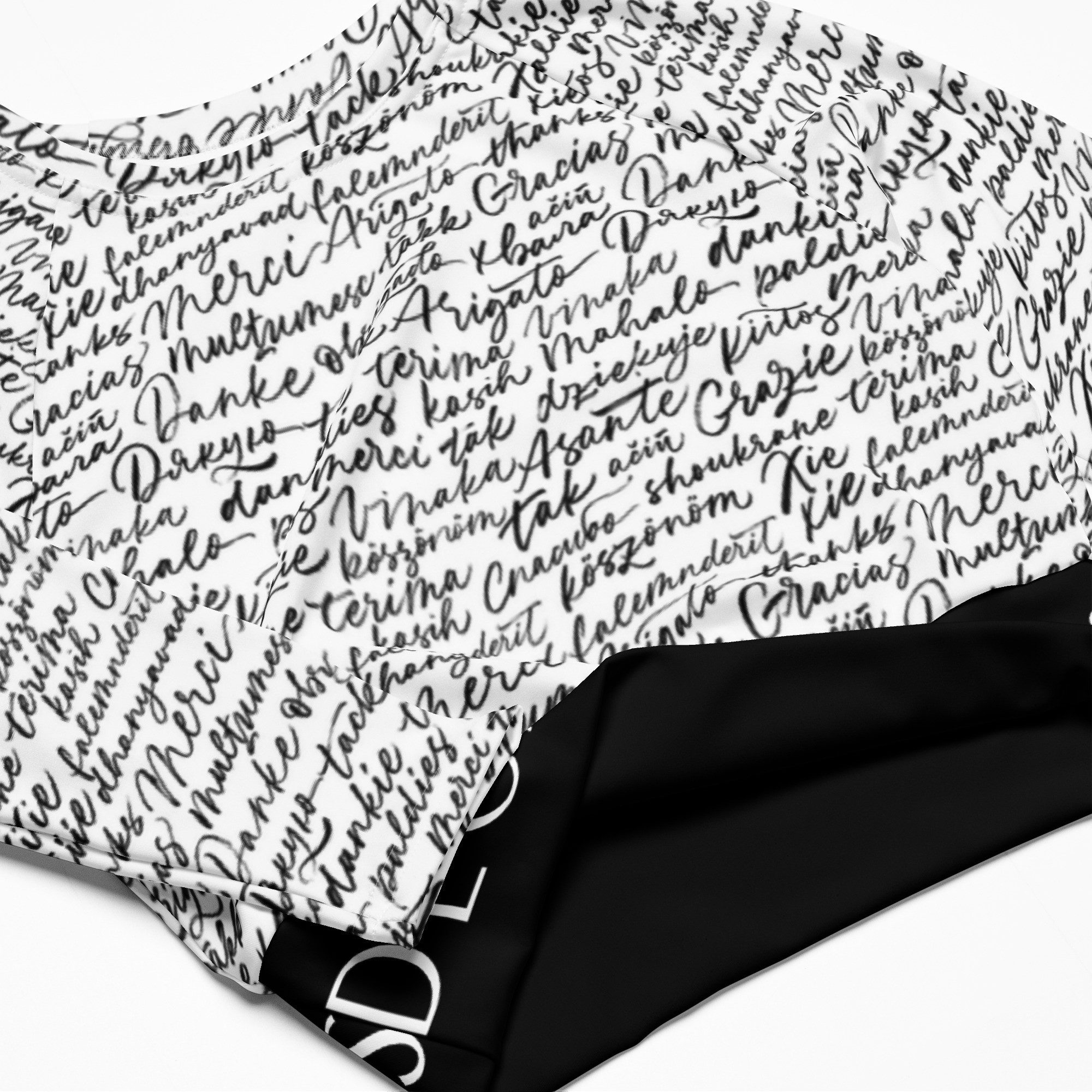 DECALVIBES Crop-Top Crop Top mit langen Ärmeln Ultimate Multilingual Calligraphy UPF 50+, lange Raglanärmel, Crop-Schnitt, recyceltes Material