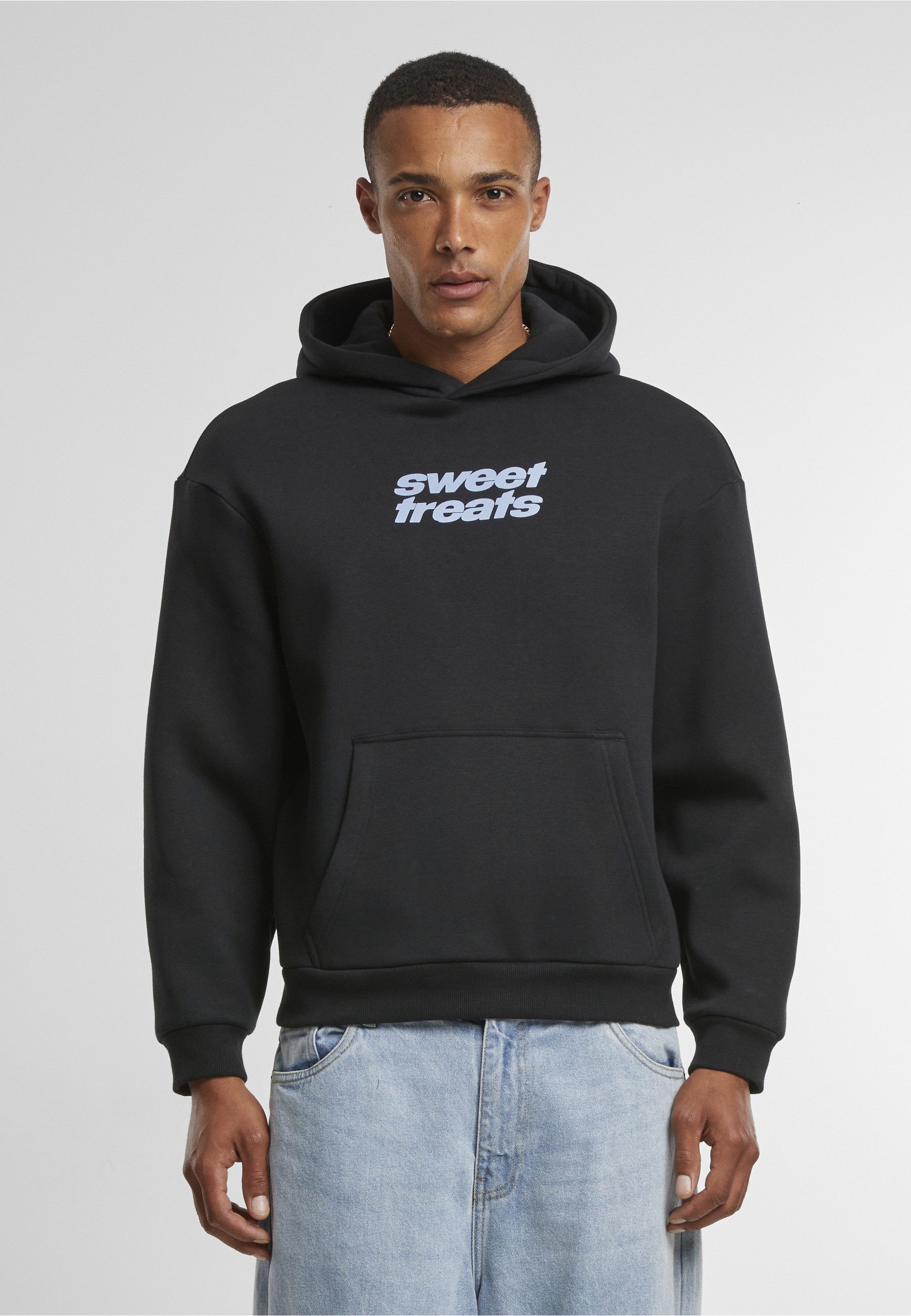Upscale by Mister Tee Kapuzenpullover Upscale by Mister Tee Sweet Treats Fluffy Hoody (1-tlg)