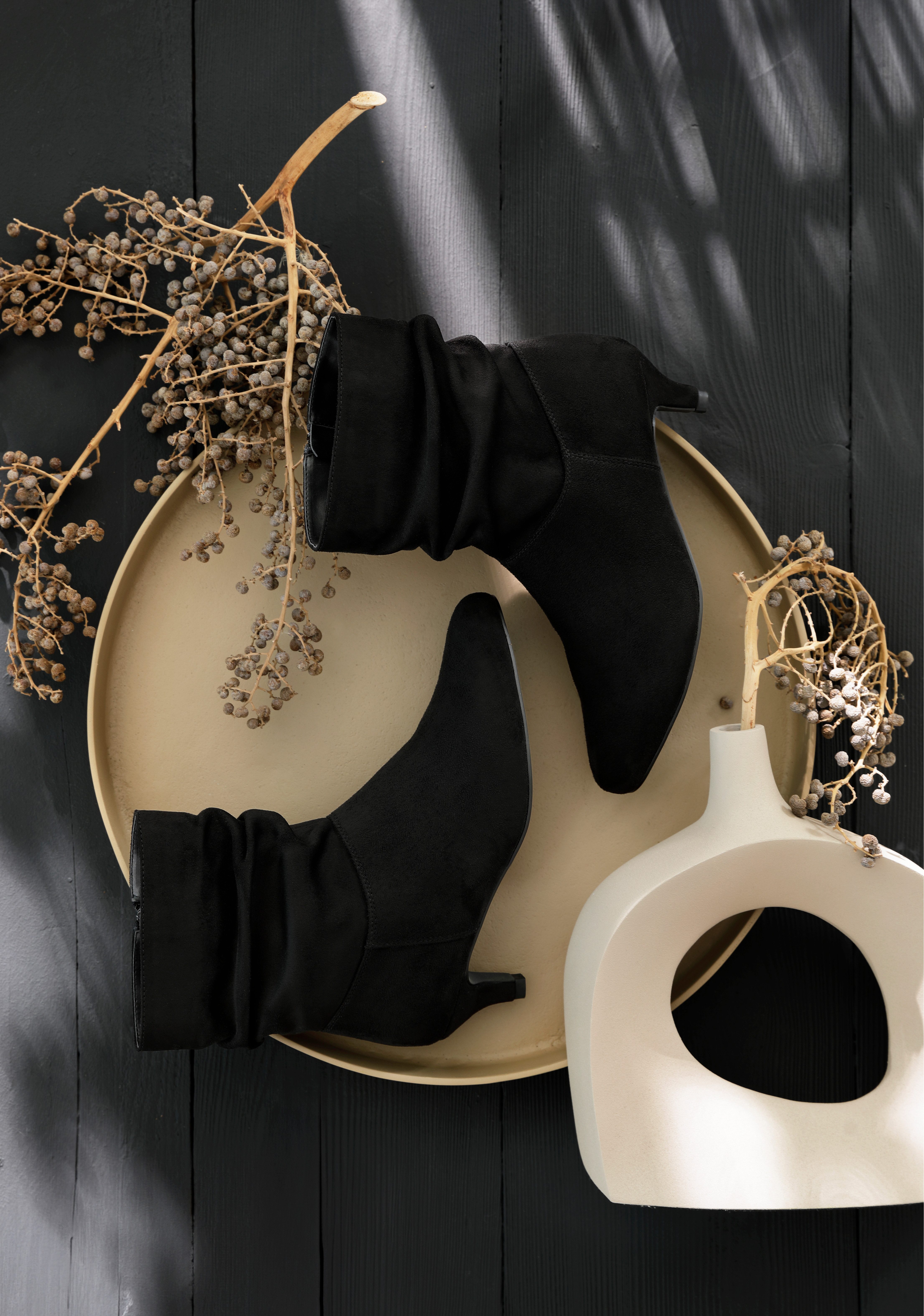 Aniston SHOES Stiefelette, Boots mit slouchy günstig online kaufen