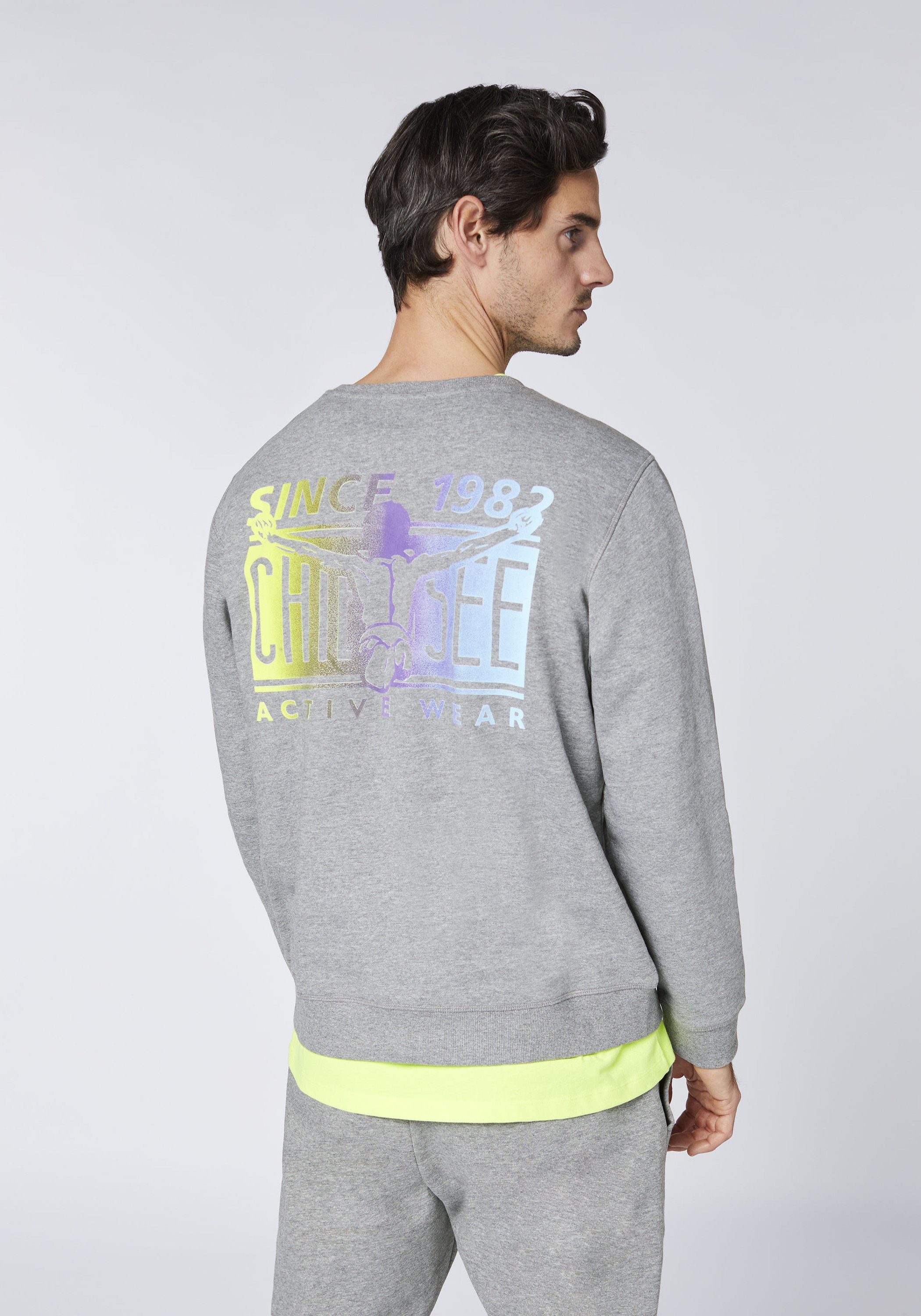 im mittel Sweatshirt 1 Sweatshirt Farbverlauf mit Chiemsee grau Jumper-Motiv