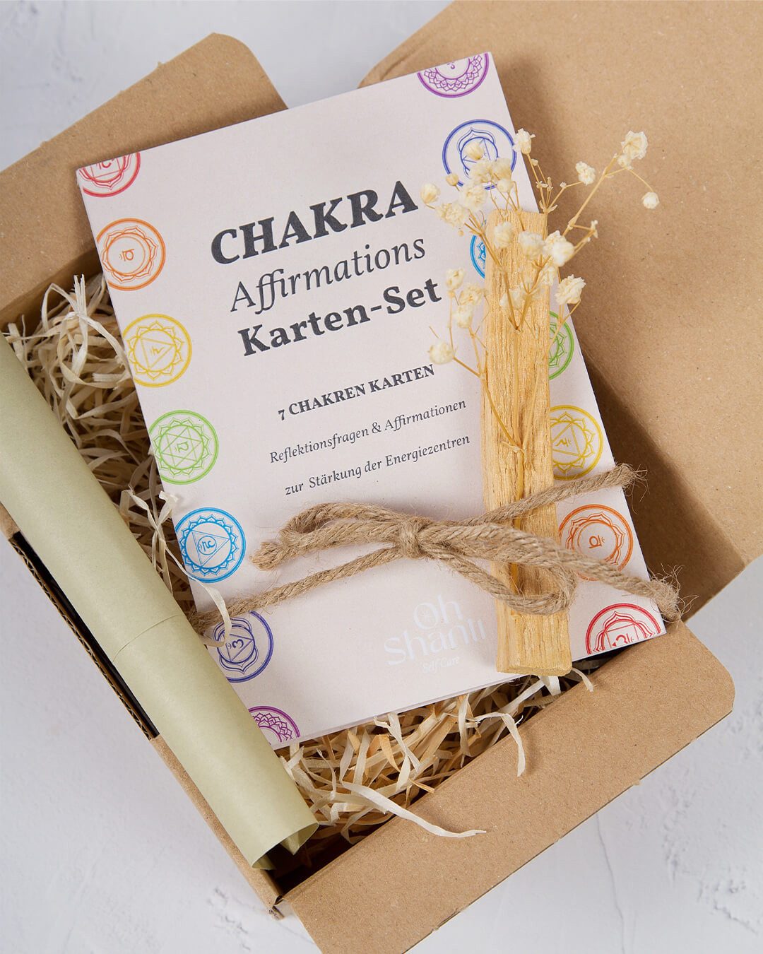Geschenkbox Chakra Affirmationen Karten Set (inkl. Palo Santo)