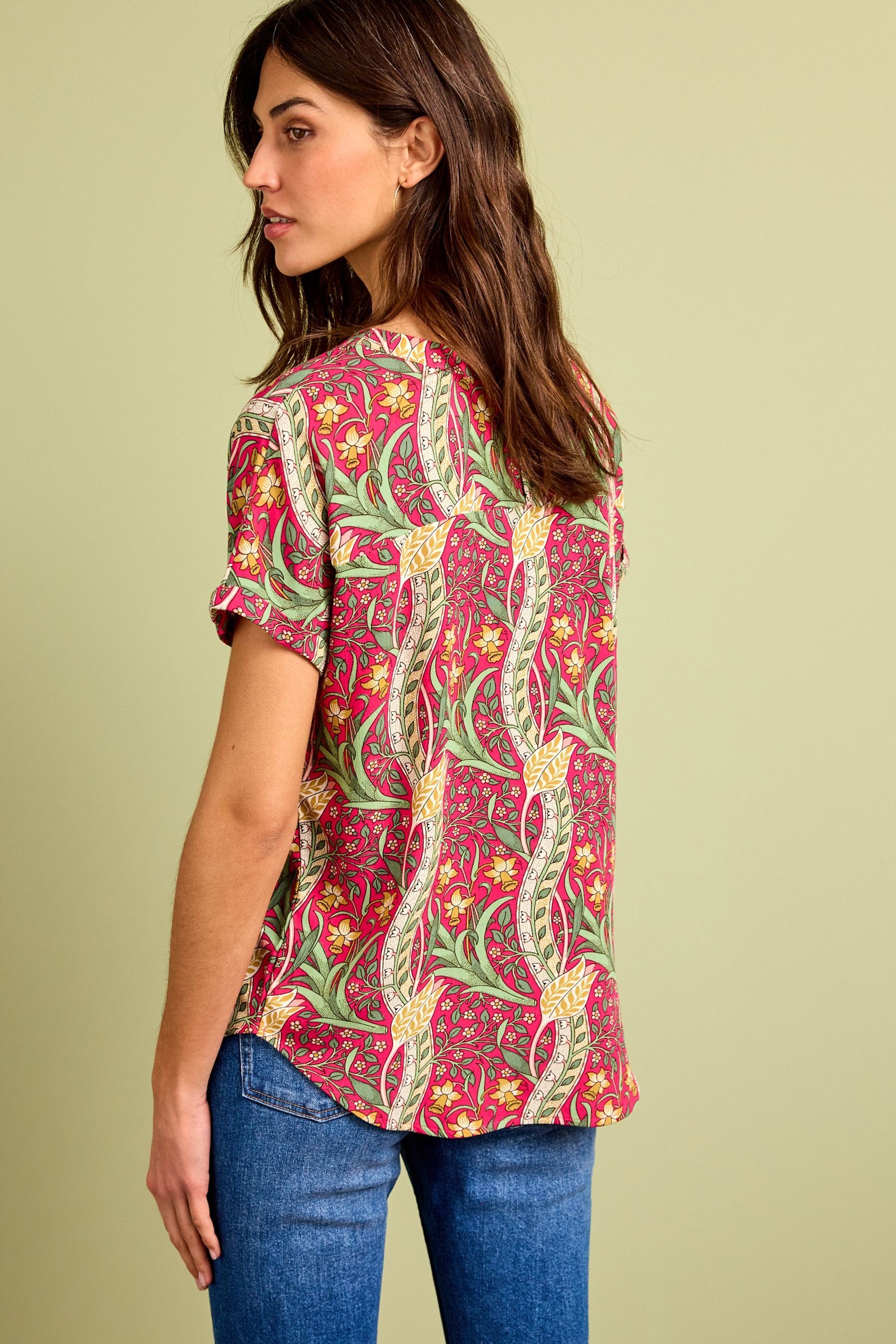 mit Co. T-Shirt Floral (1-tlg) Next T-Shirt Morris & Pink Kastenschnitt