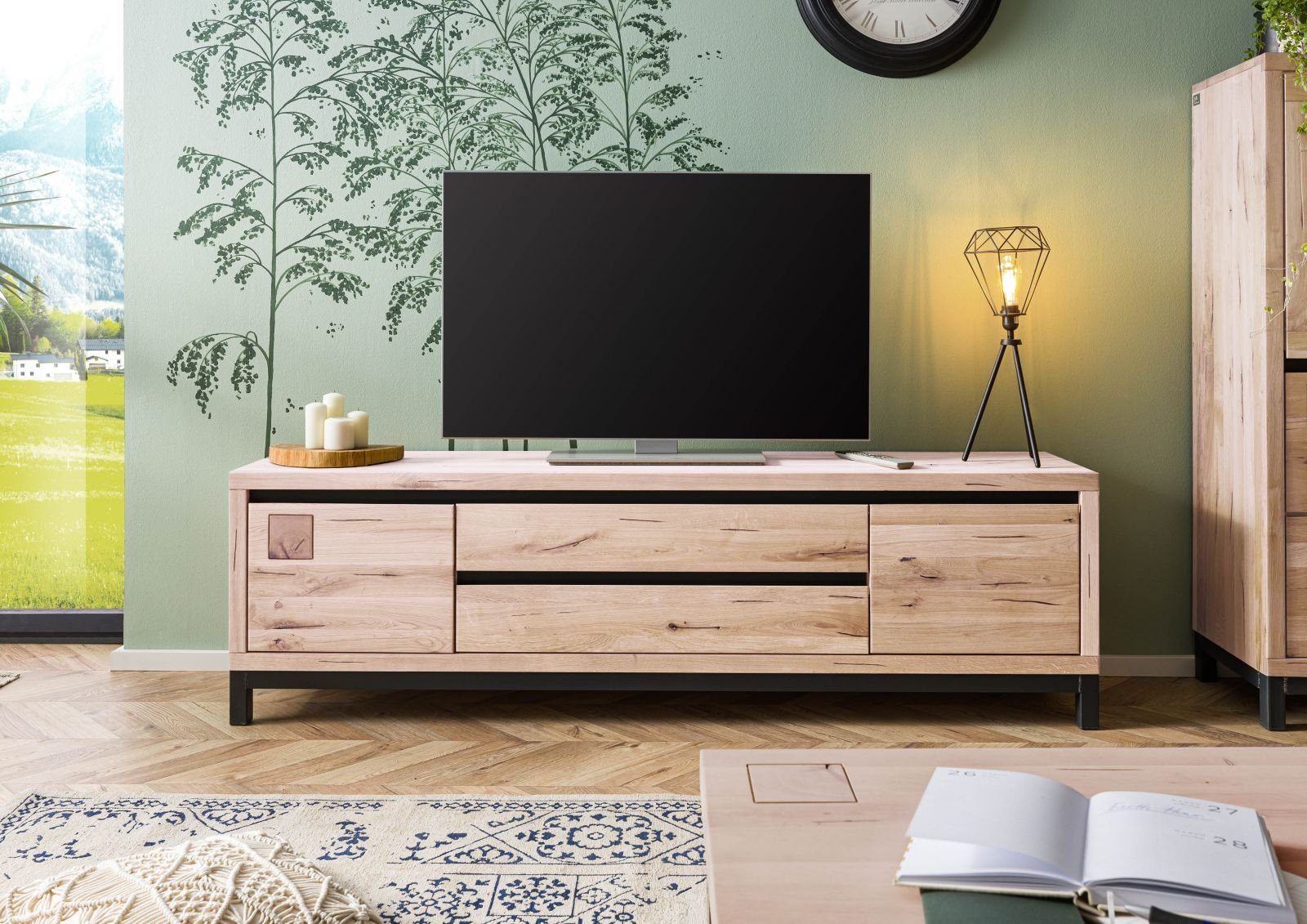 Massivmoebel24 TV-Board VILLANDERS (Massivholz), TV-Board Wildeiche 190x40x56 bianco geölt VILLANDERS #253