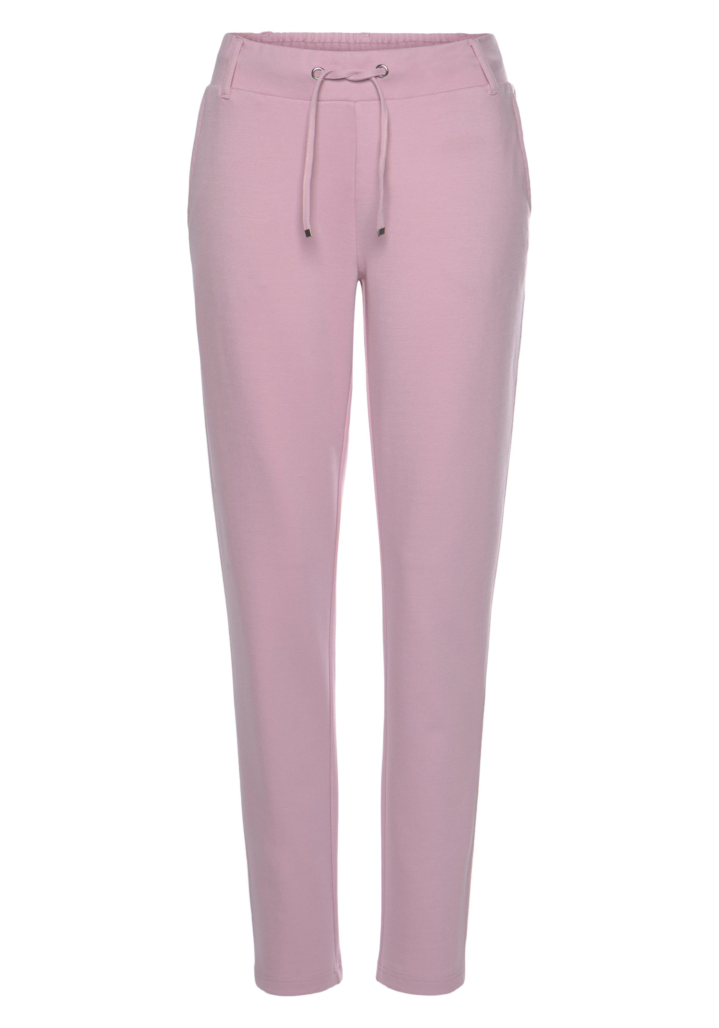 LASCANA Jogger Pants mit sportlichen Seitenstreifen, Loungewear. € 39,99