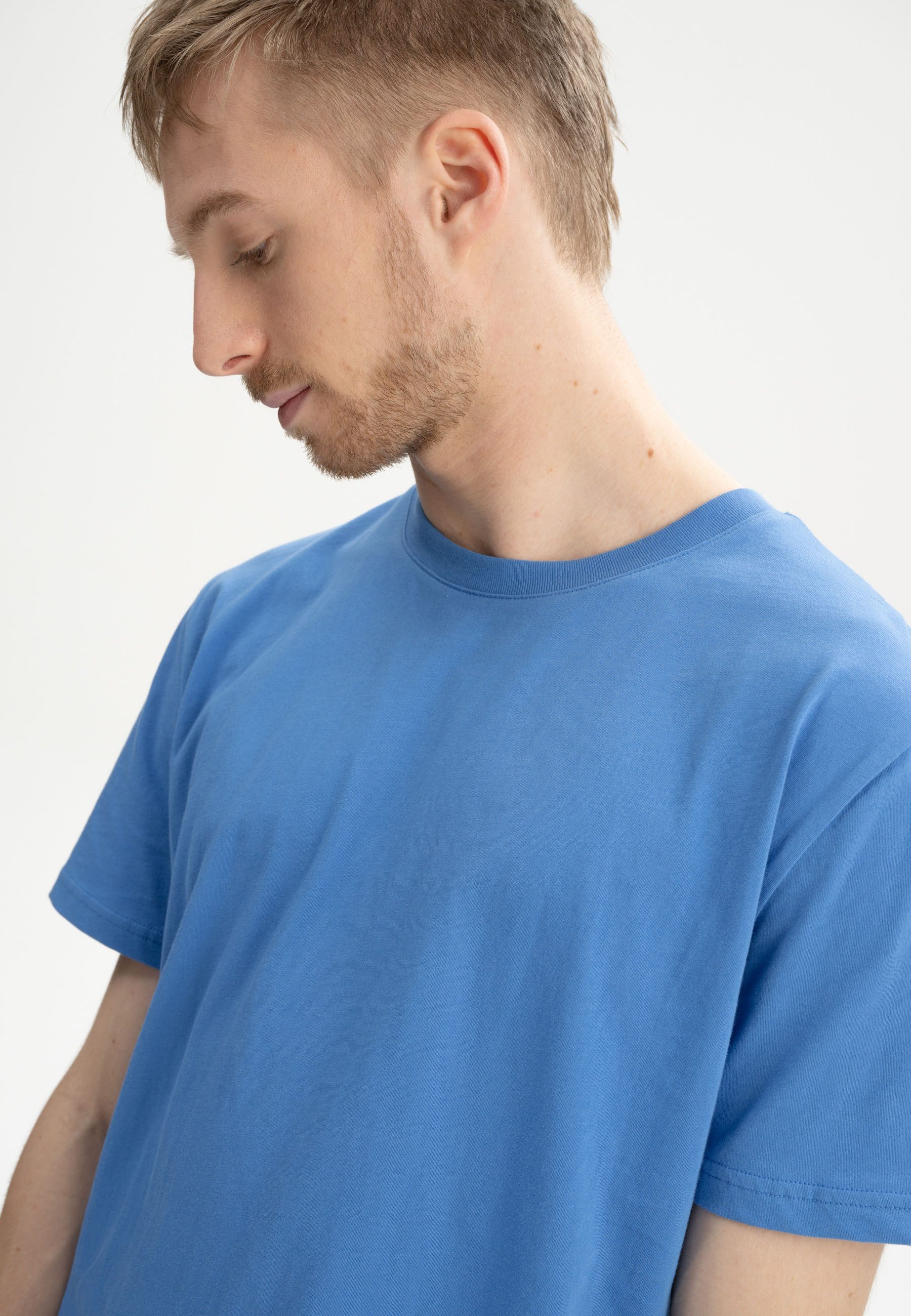 MELA Kurzarmshirt T-Shirt Style SADHIL Fein gerippter Kragen