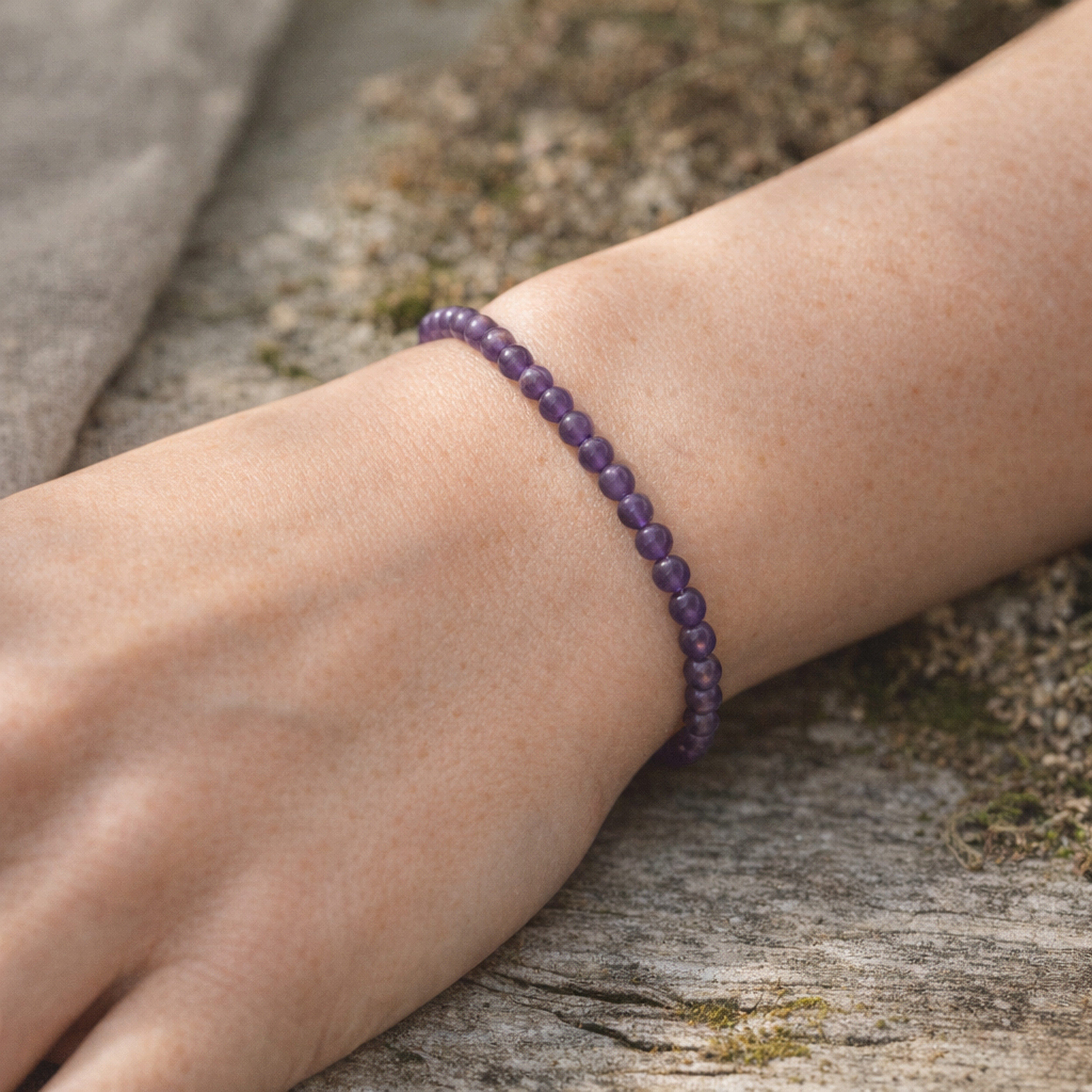 Lebensquelle Plus Armband Amethyst Mini-Kugelarmband, 4 mm – Bild 2 von 5