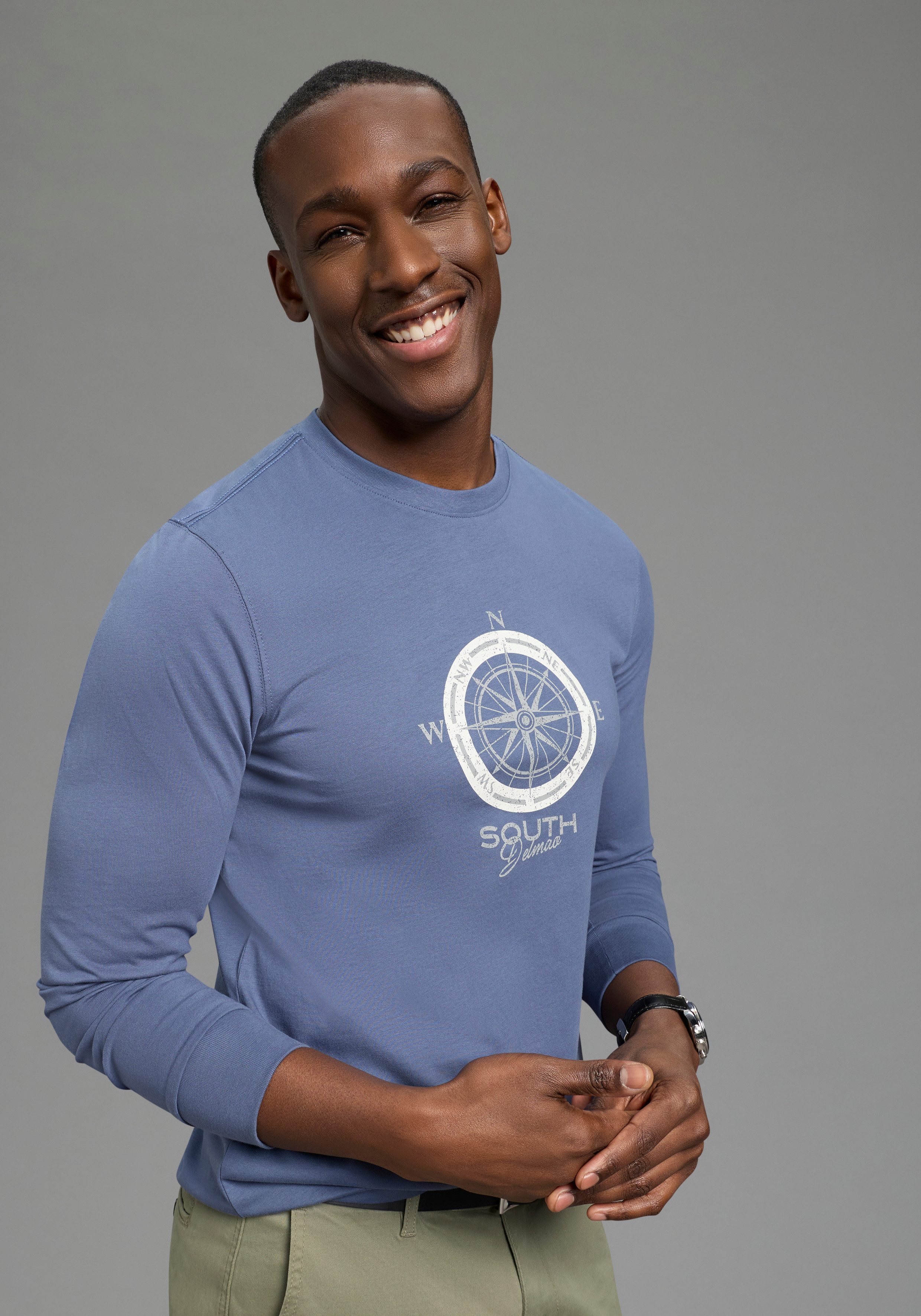 DELMAO Rundhalsshirt Neue Kollektion casual Stil, langarm, schmale Passform, mit Print