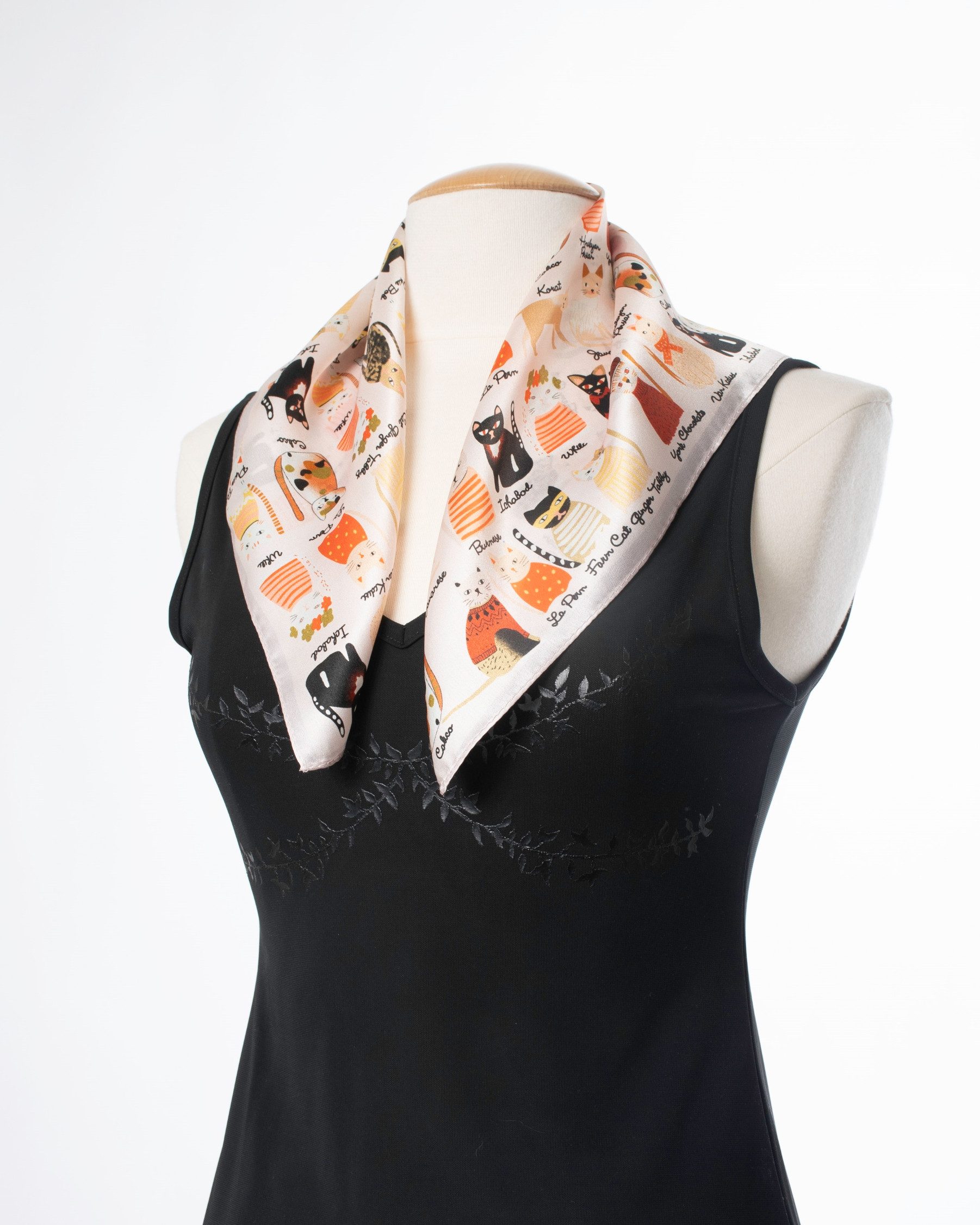 MayTree Seidentuch quadratisch Katzen zart rosa, (Stück), 100% Seide