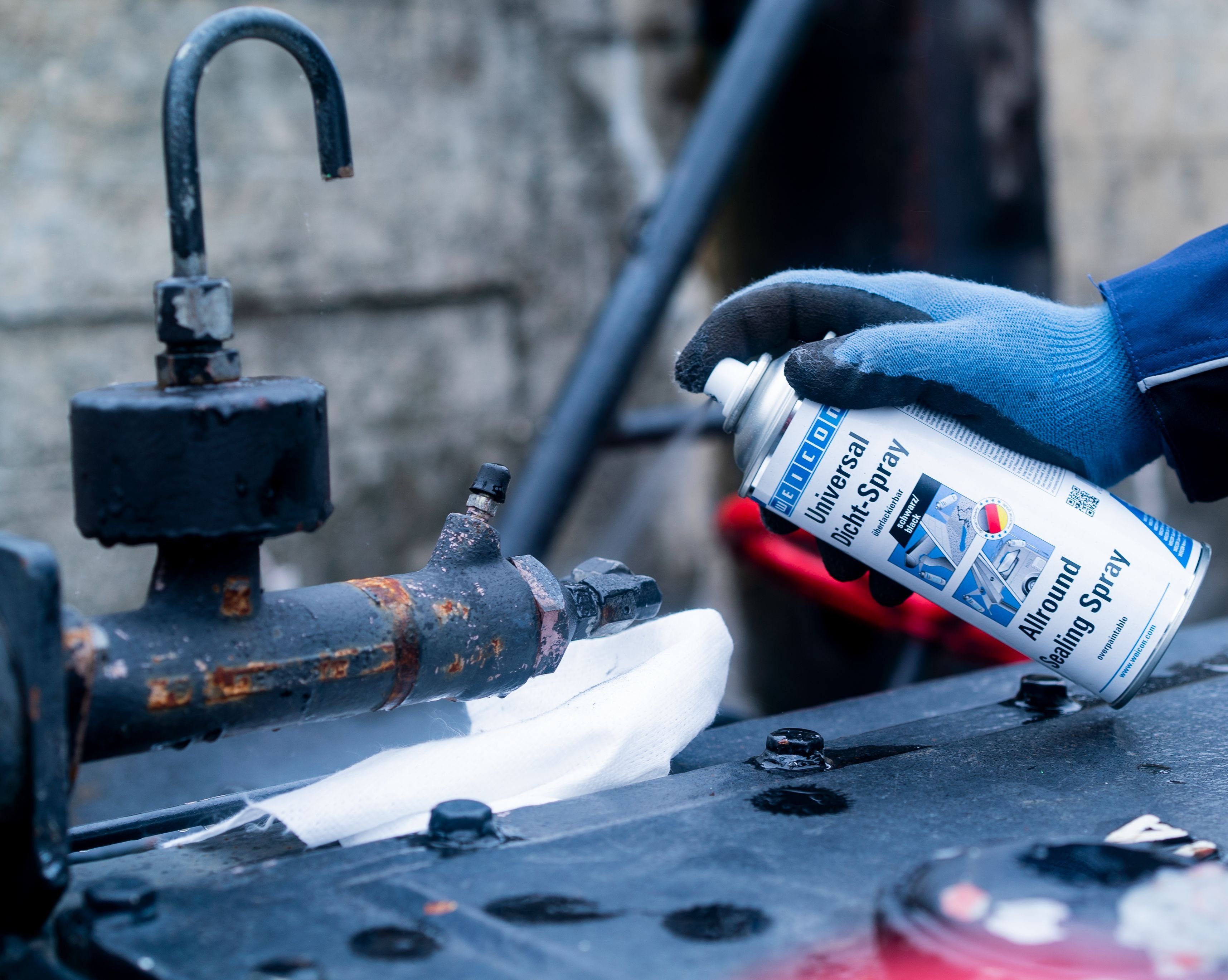 WEICON Dichtstoff Universal Dicht-Spray, sprühbarer Kunststoff zum Abdichten, gebrauchsfertig, (Dose), Überlackierbar, Für Innen- und Außenbereiche
