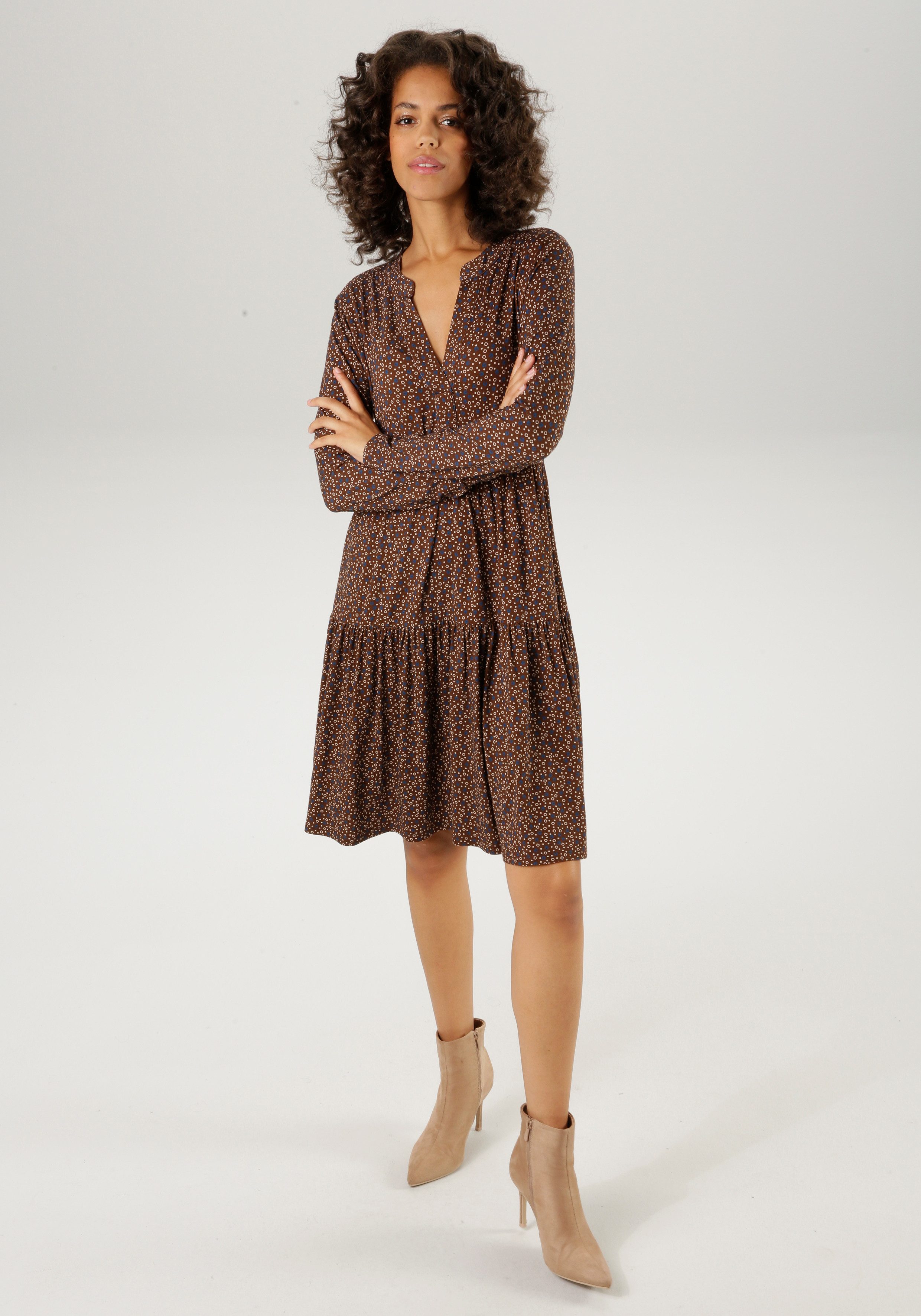 Aniston CASUAL Jerseykleid mit trendfarbigen, grafischen günstig online kaufen