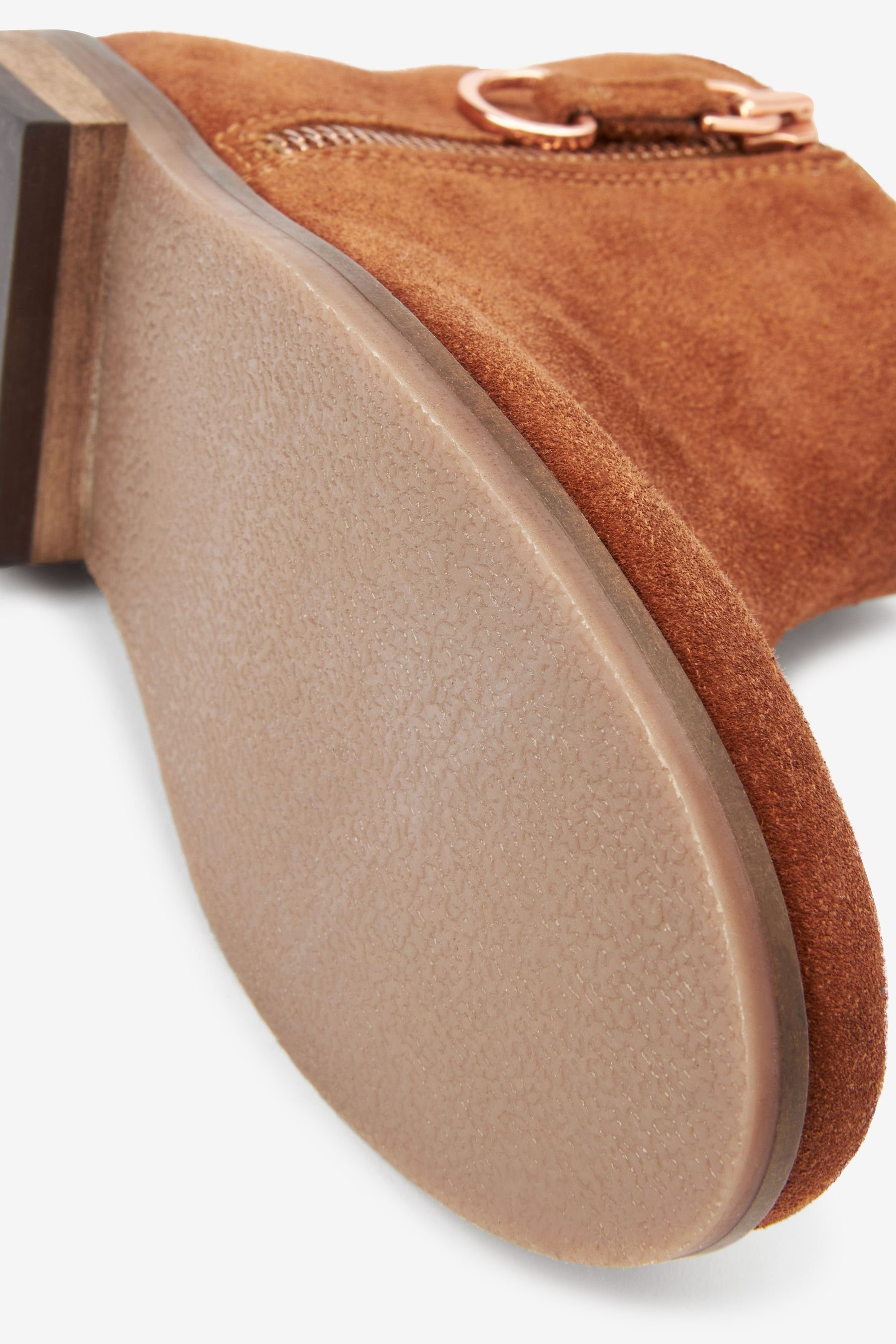 Wasserabweisende Next Stiefelette Tan weite Suede Stiefel - (1-tlg) Brown Passform