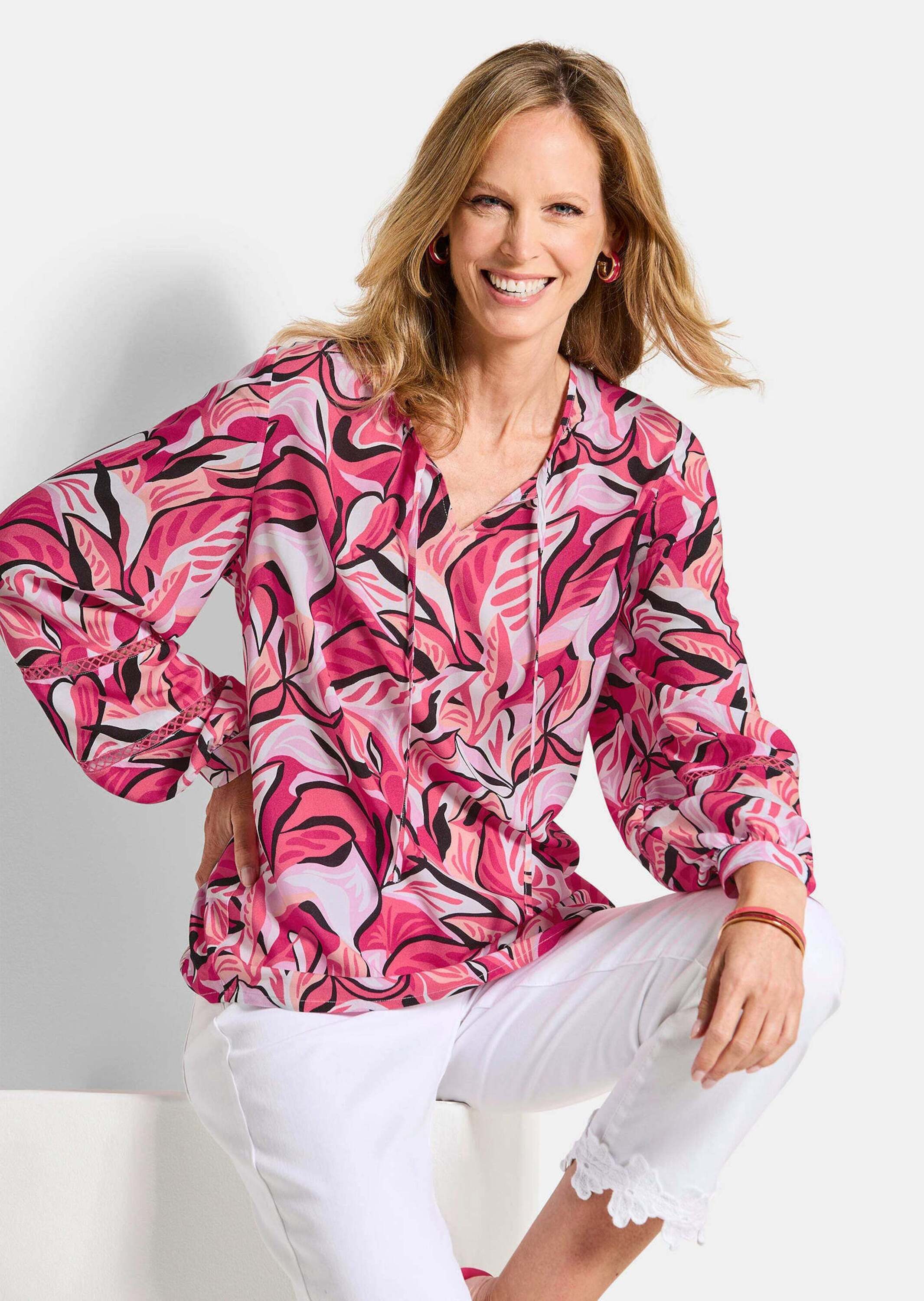 GOLDNER Kurzarmbluse Viskosebluse mit floralem Muster Schlupfbluse mit Rundhals, Spitzenakzenten und Langarm