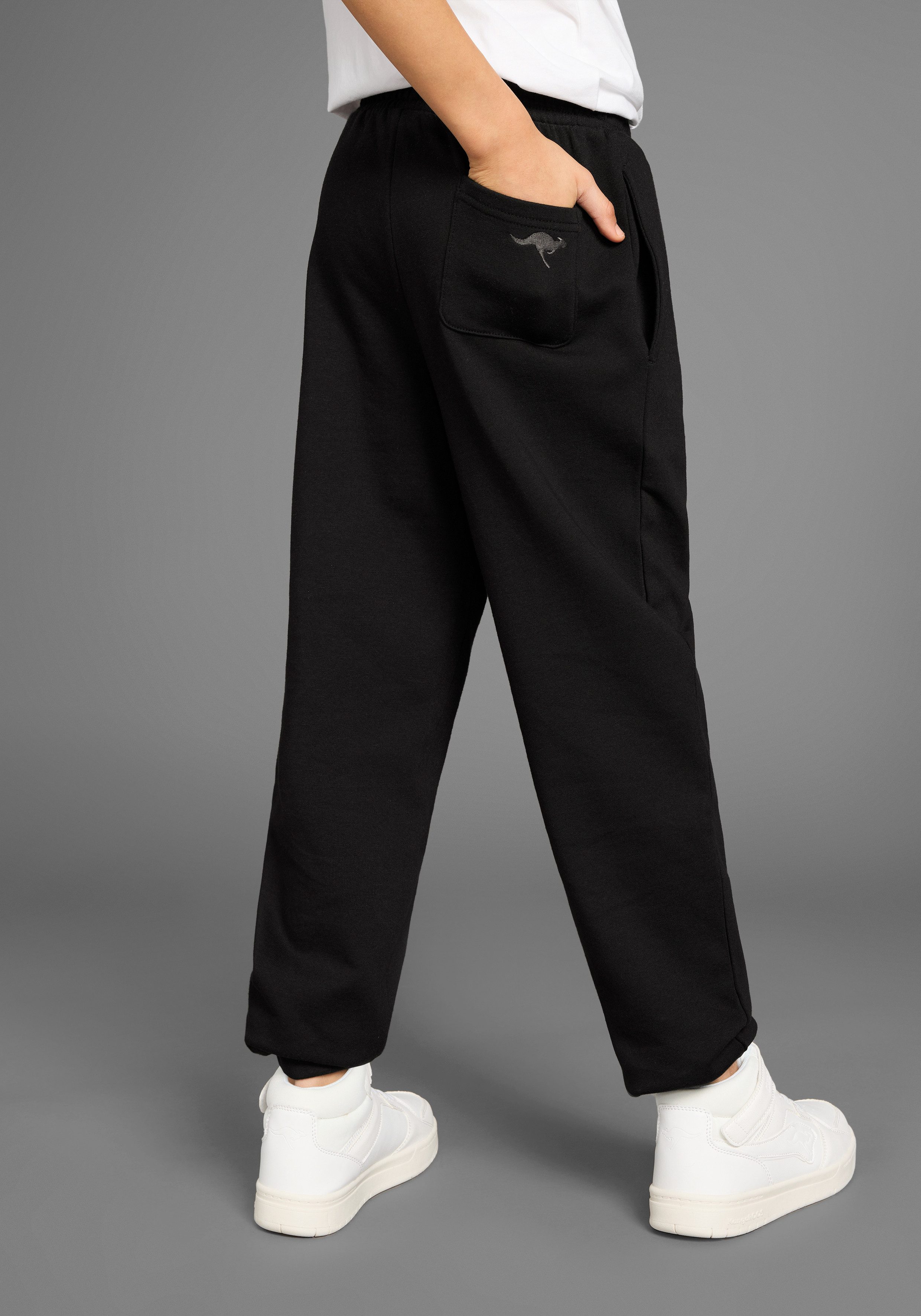 KangaROOS Sweathose Joggingshose mit Logo-Stickerei, lässige Sweathose