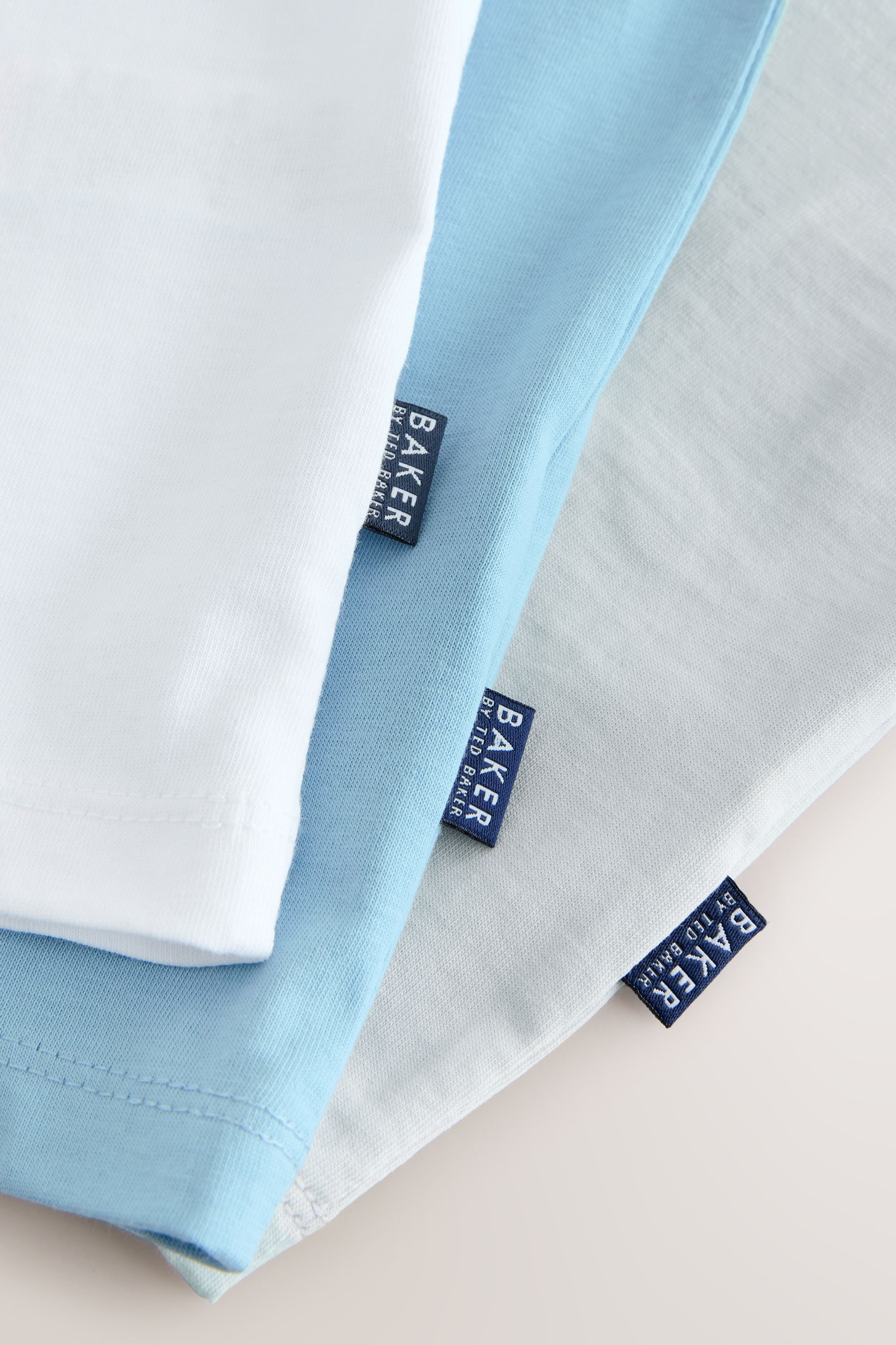 Baker by Ted Baker T-Shirt Baker by Ted Baker T-Shirts mit Grafik, 3er-Pack (3-tlg)