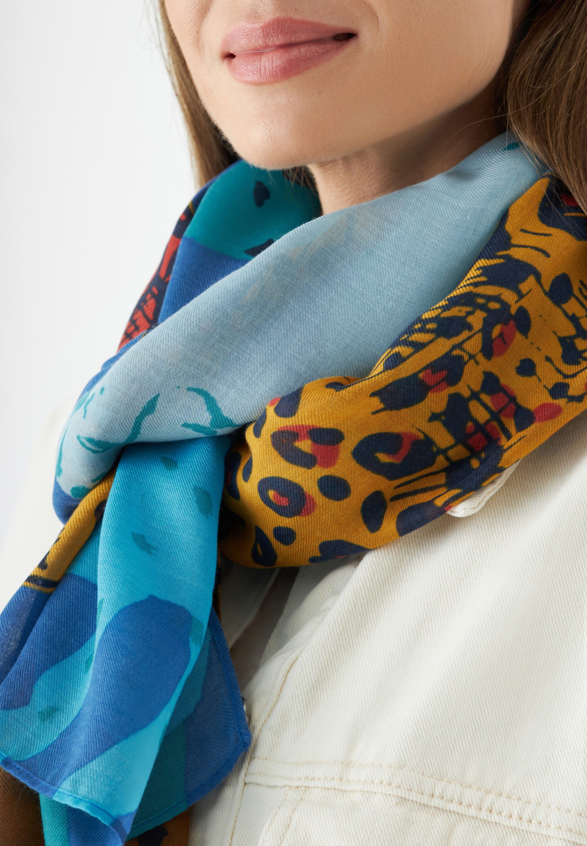 Codello Modeschal, (1-St), Plakative Leo- und Tiger-Motive