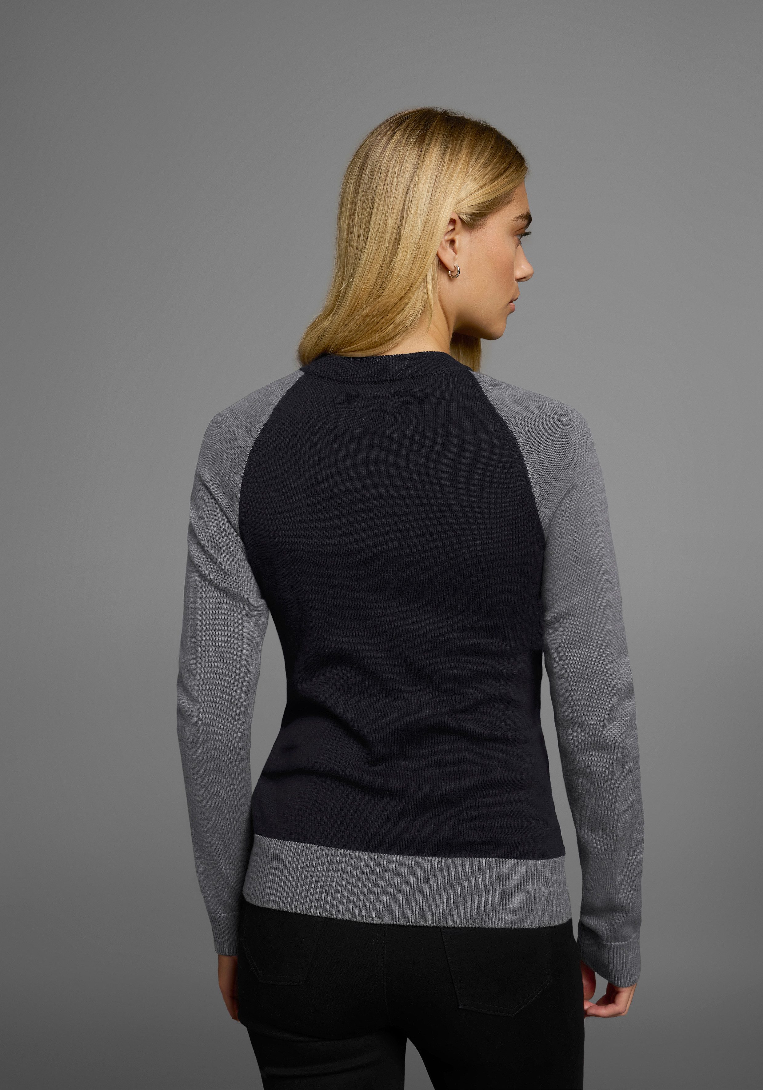 AJC Strickpullover mit konstrastfarbenen Ärmeln und Bündchen