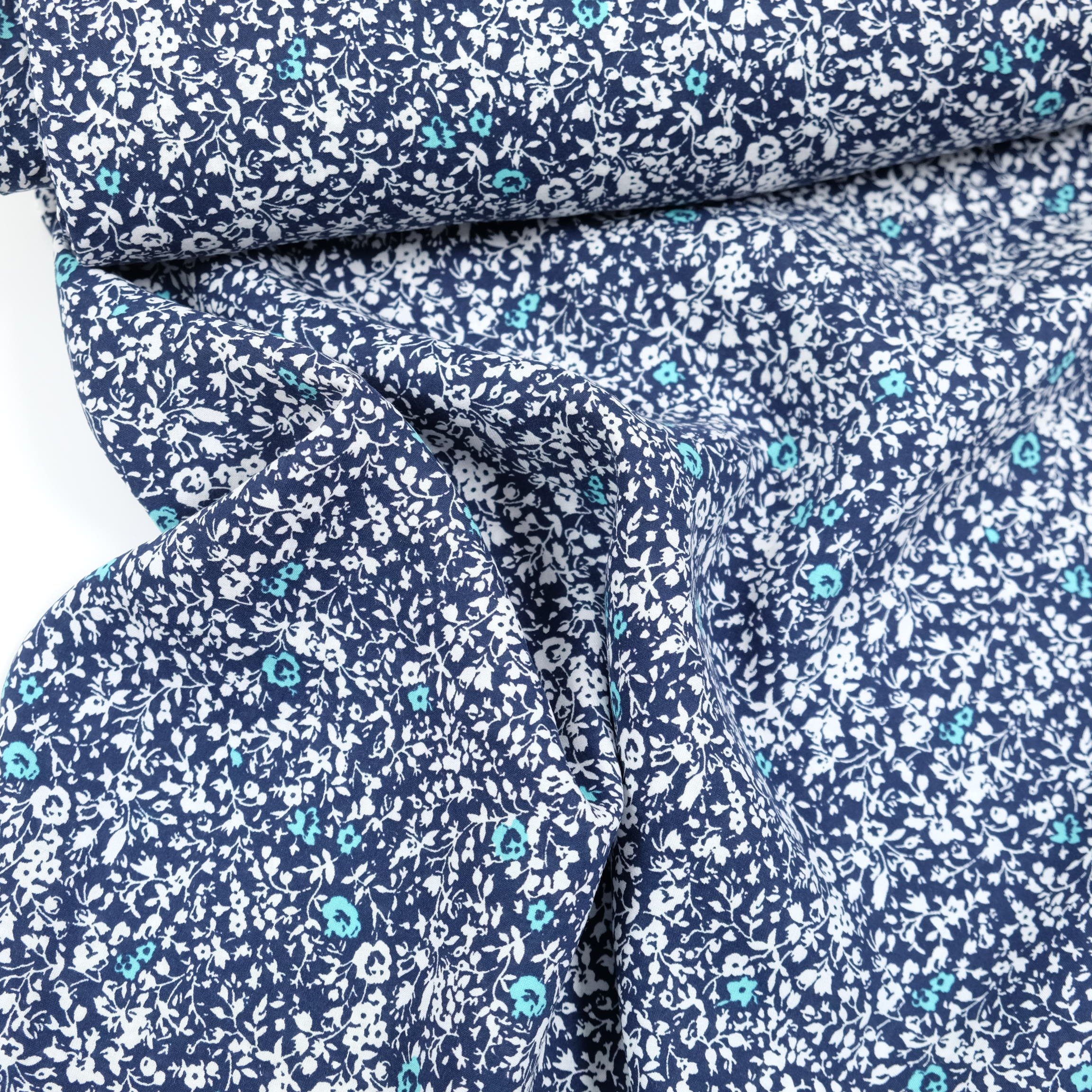 larissastoffe Stoff Baumwollstoff Blumen blau, Meterware, 50 cm x 140 cm
