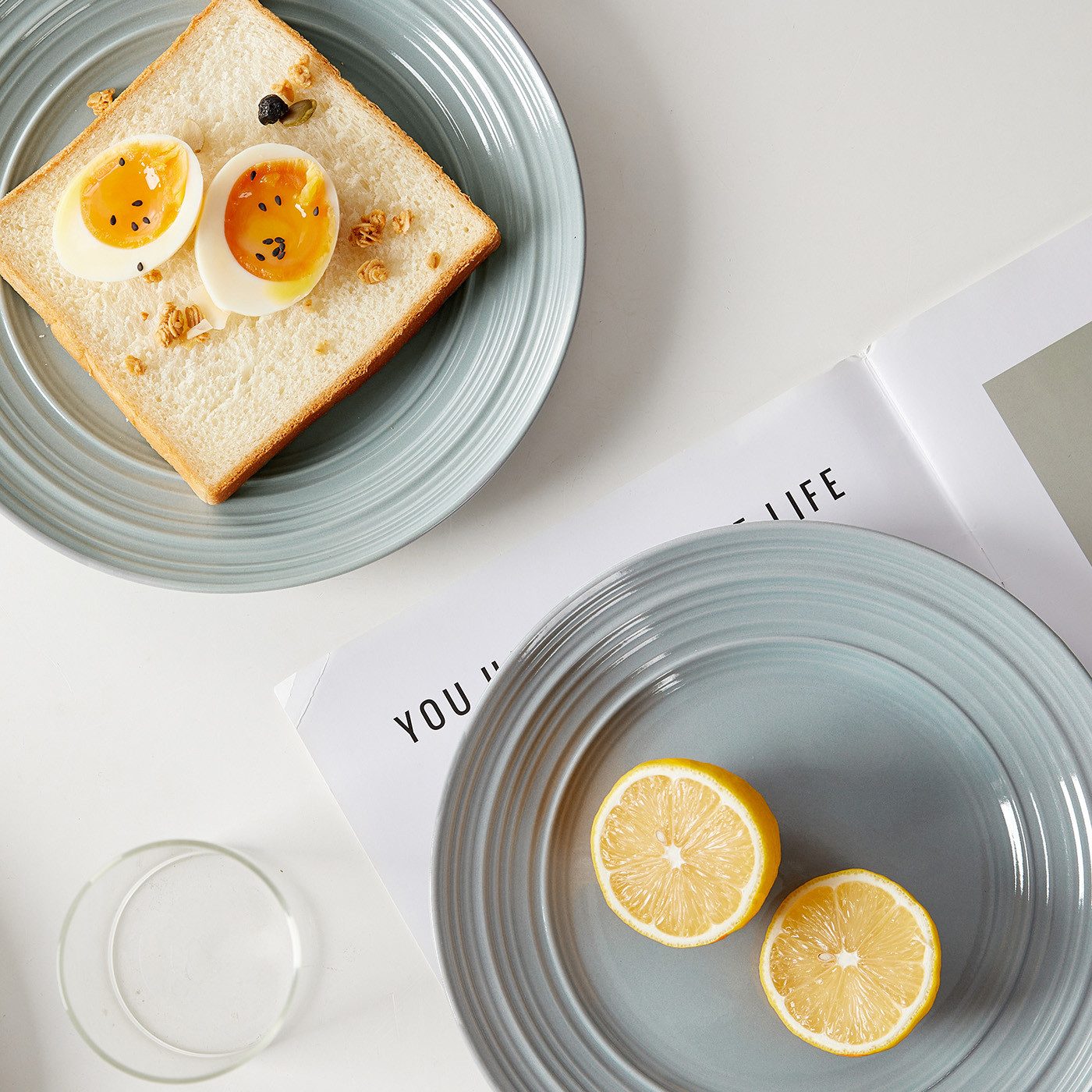 JIWOO Teller 4er Ø21,4cm, Salatteller Frühstücksteller Pastateller Dessertteller, (4 St), Keramik Hochwertiges Tellerset Grau Mikrowellen spülmaschinenfest