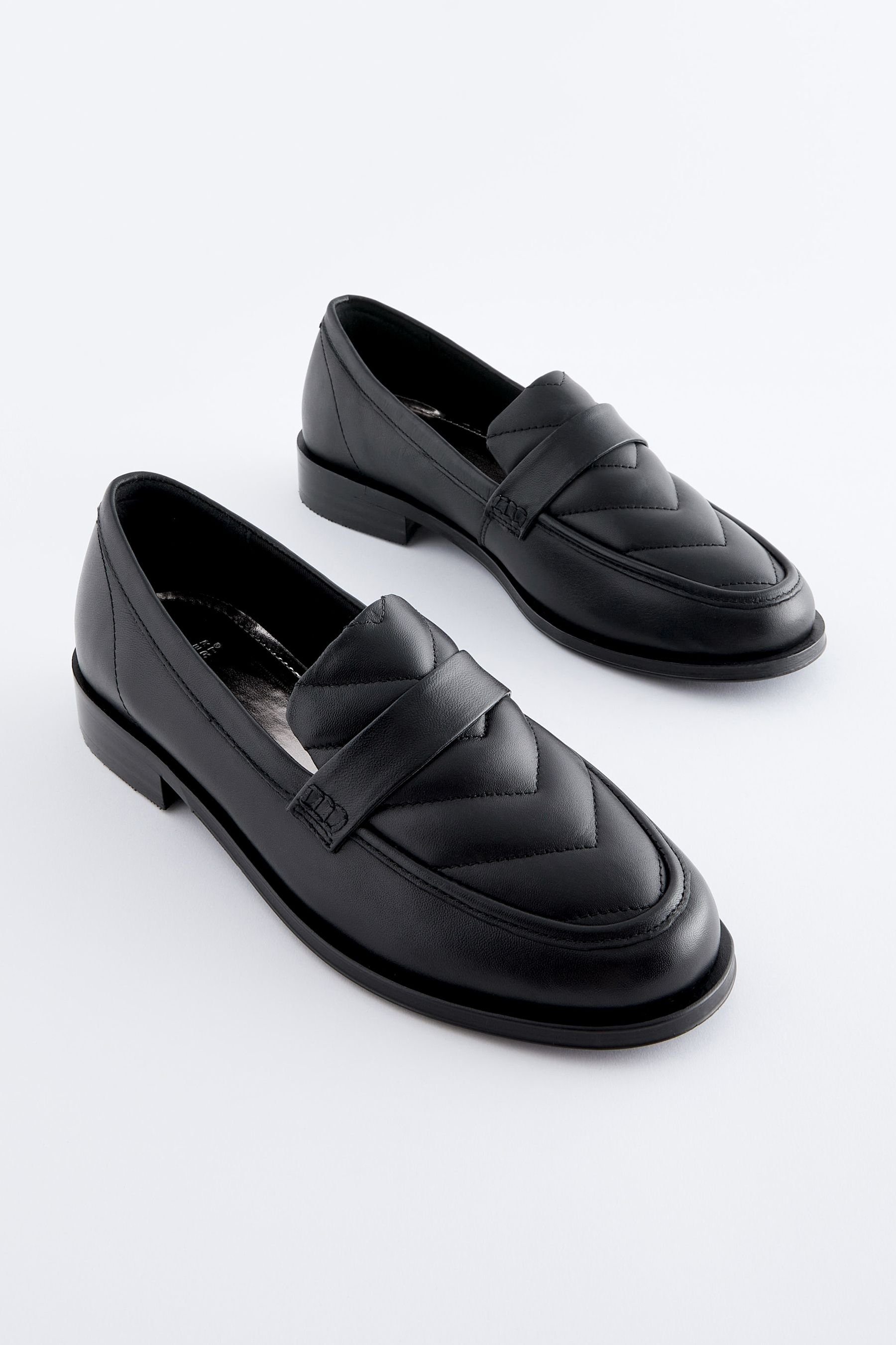 Loafer Next Comfort® Leder-Loafer gesteppte Black (1-tlg) Forever
