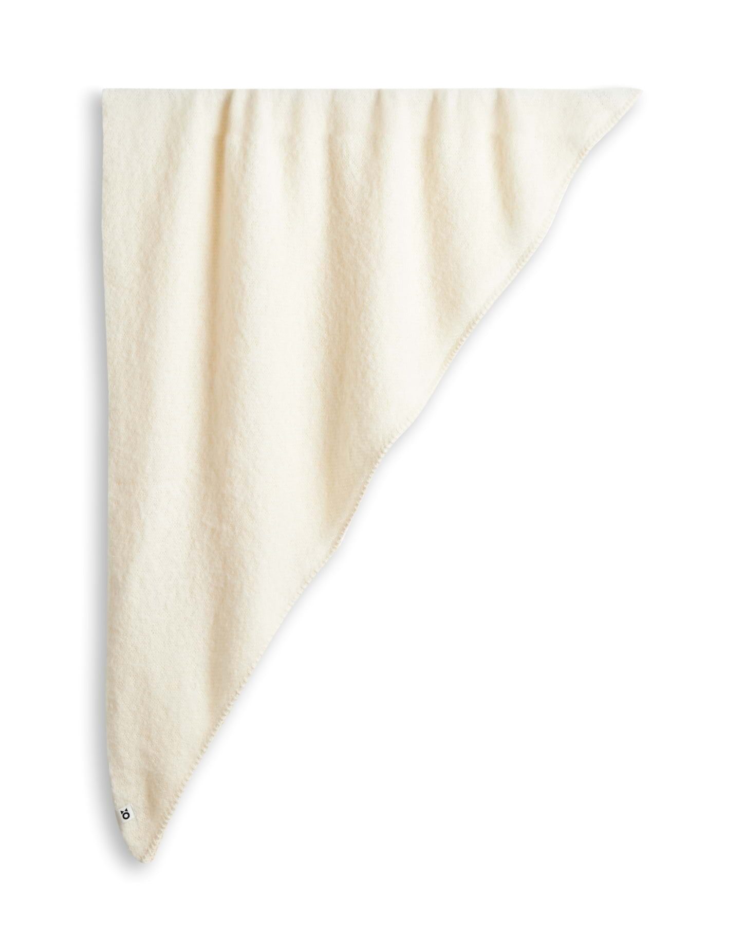 OPUS Strickschal Amadsi scarf aus Polyester, Großzügiges Dreieckstuch zum vielseitigen Drapieren im Alltag