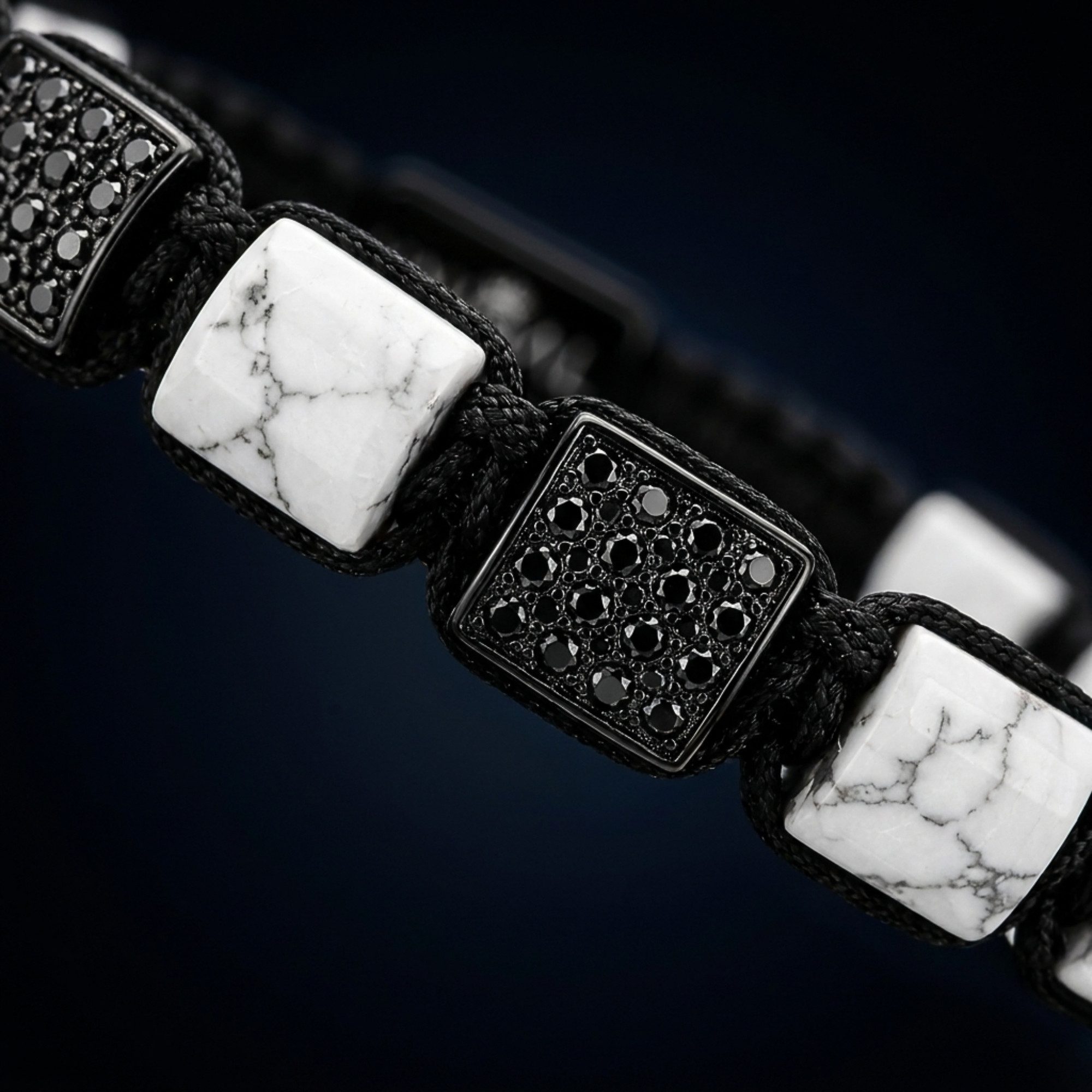UNIQAL.de Armband Designer Herren verstellbar Naturstein & Zirkonia Premium (Herrenarmband mit Naturstein Platten und schwarzer Zirkonia, verstellbar, inkl. Schmuckverpackung), unisex, luxuriöse Optik, hochwertige Verarbeitung