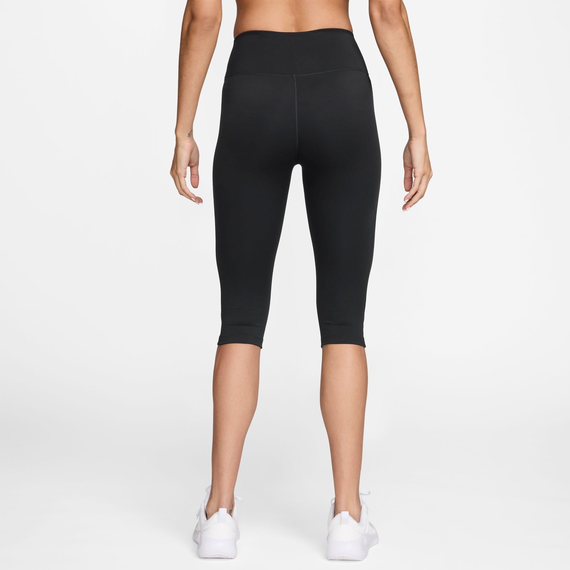Nike Trainingstights W NK DF ONE HR CAPRI USEAM sportlicher Stil