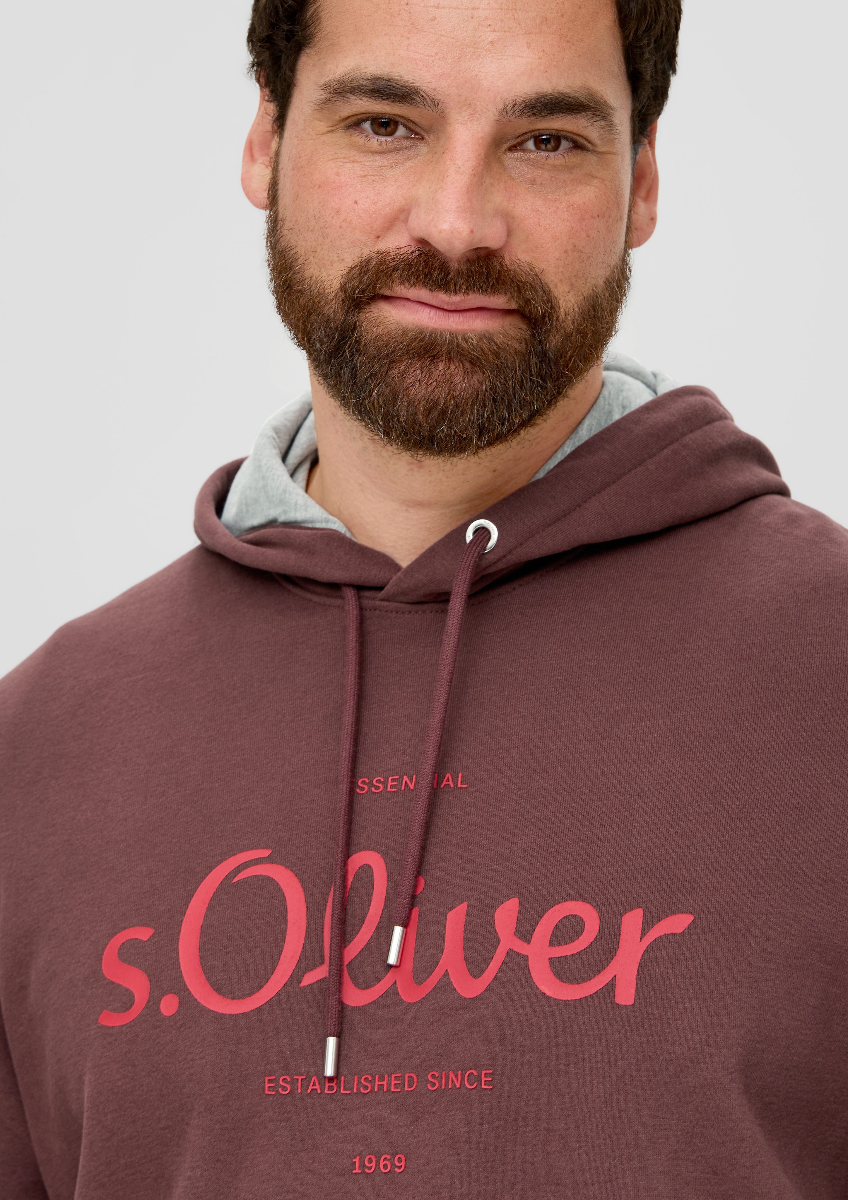 Sweat-Qualität Sweatshirt lila s.Oliver in Logo-Hoodie