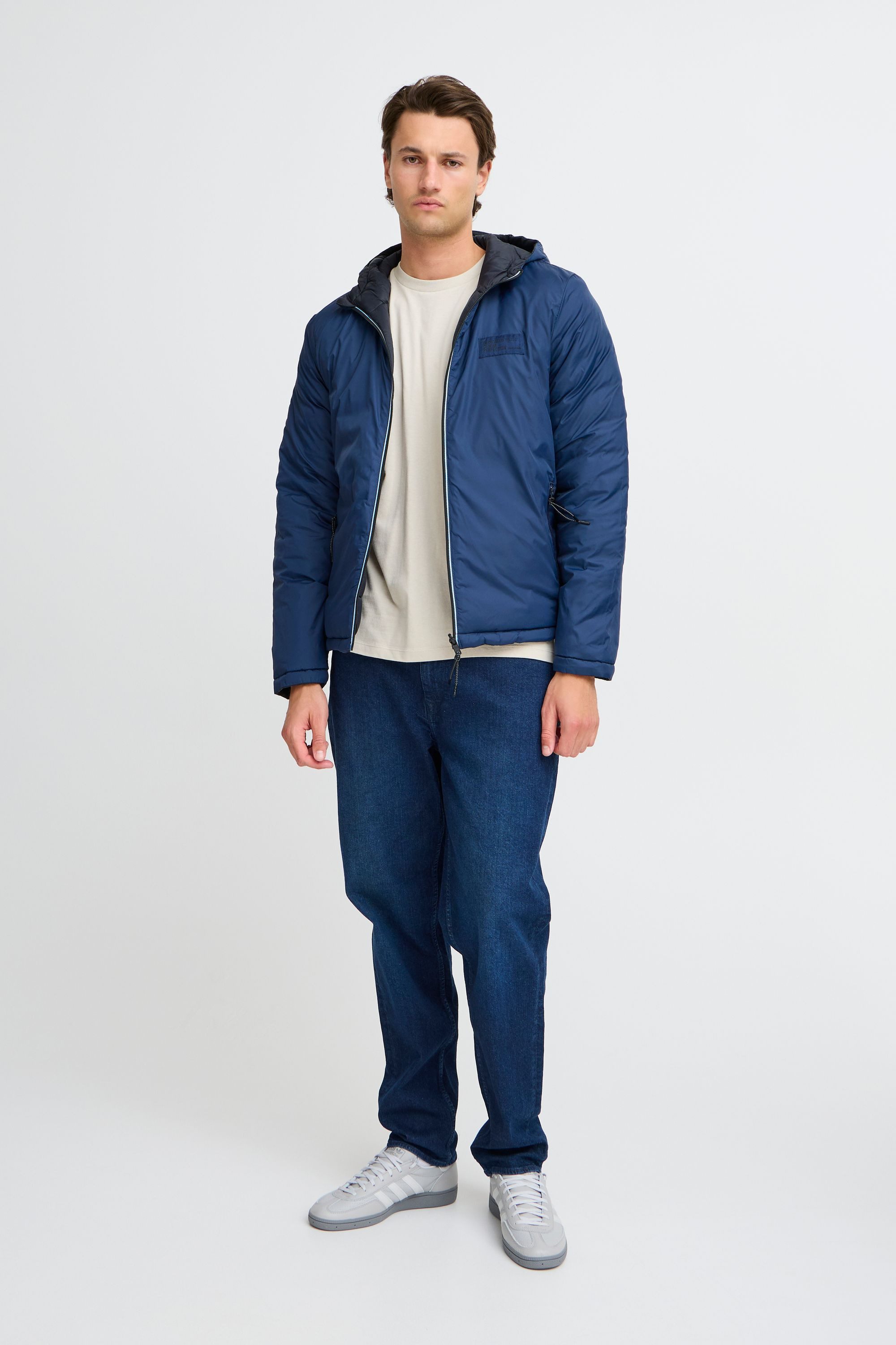 Blend Outdoorjacke BHOuterwear Stilvolle Übergangsjacke mit Taschen