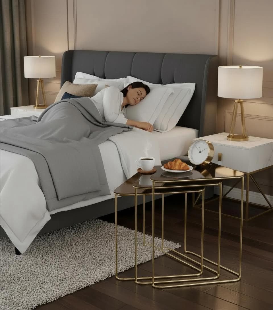 Xlmoebel Couchtisch Eleganter Couchtisch mit goldfarbenem Metallrahmen und Rauchglas (1-St), Made in Europa
