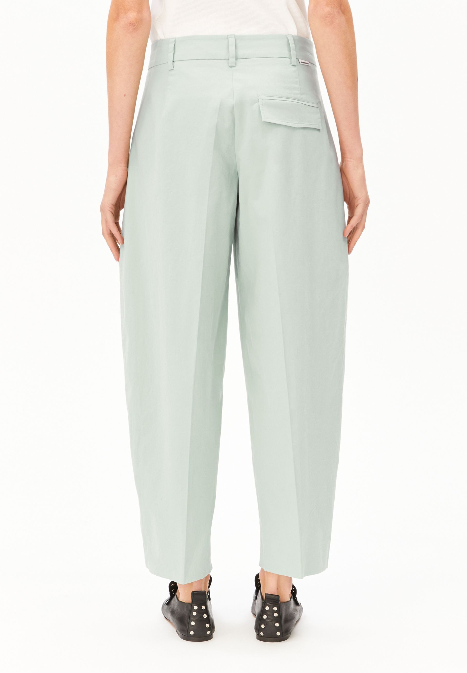 Armedangels Stoffhose BARREL TWILL Webhose aus Bio-Baumwoll Mix (Mid waist, Regular Fit)