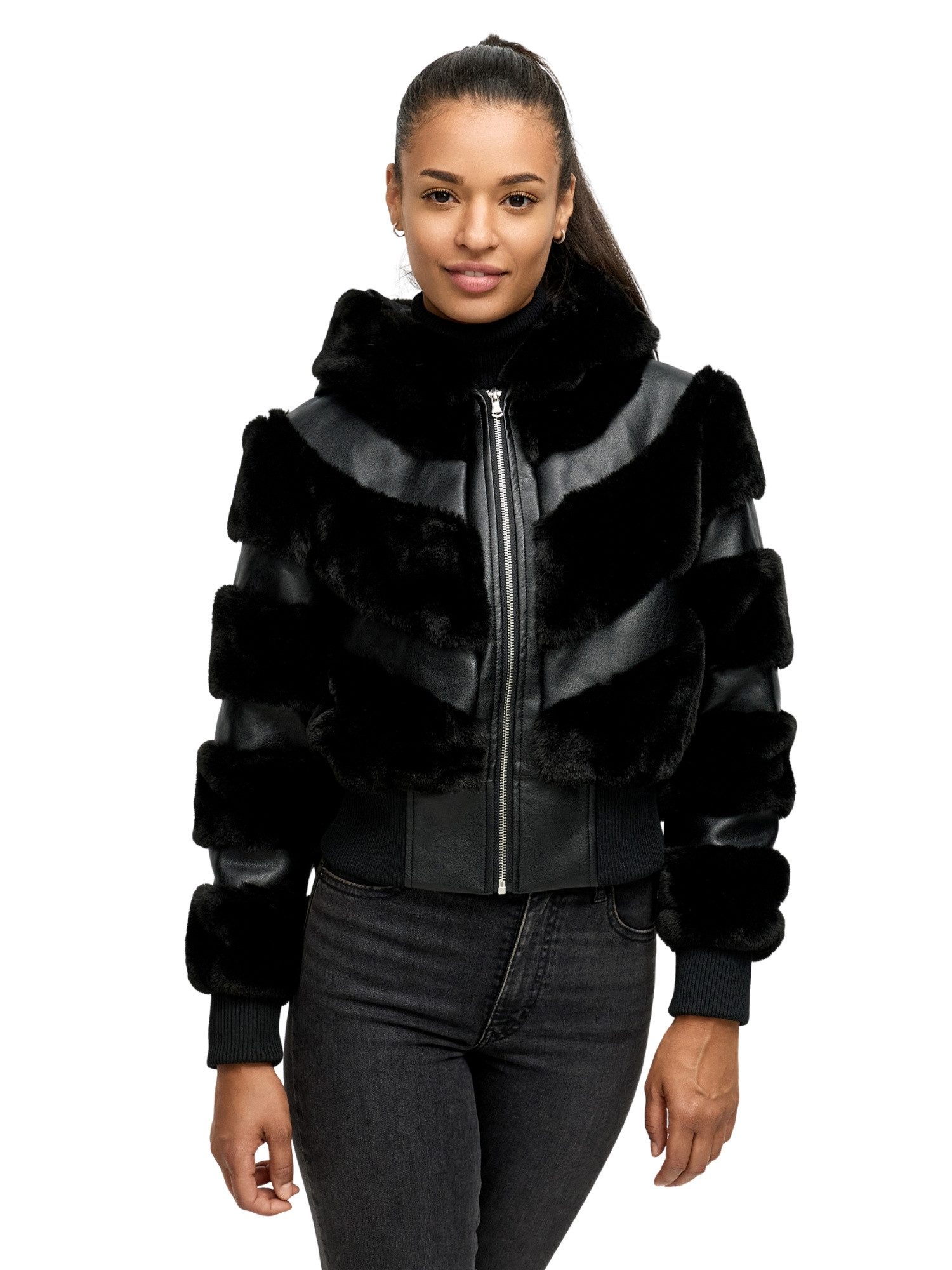 Tazzio Winterjacke F803 mit Kapuze, im Bomber-Style & Fell-Streifen-Look günstig online kaufen