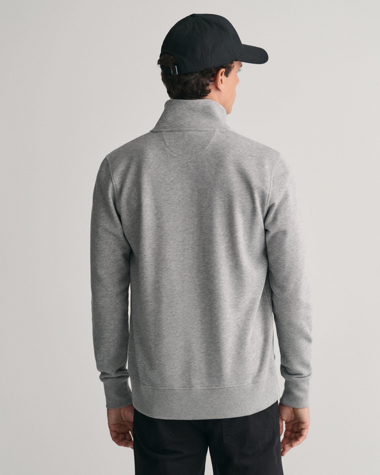REG GREY ZIP FULL der auf mit Gant SHIELD MELANGE Logostickerei Brust SWEAT Sweatshirt