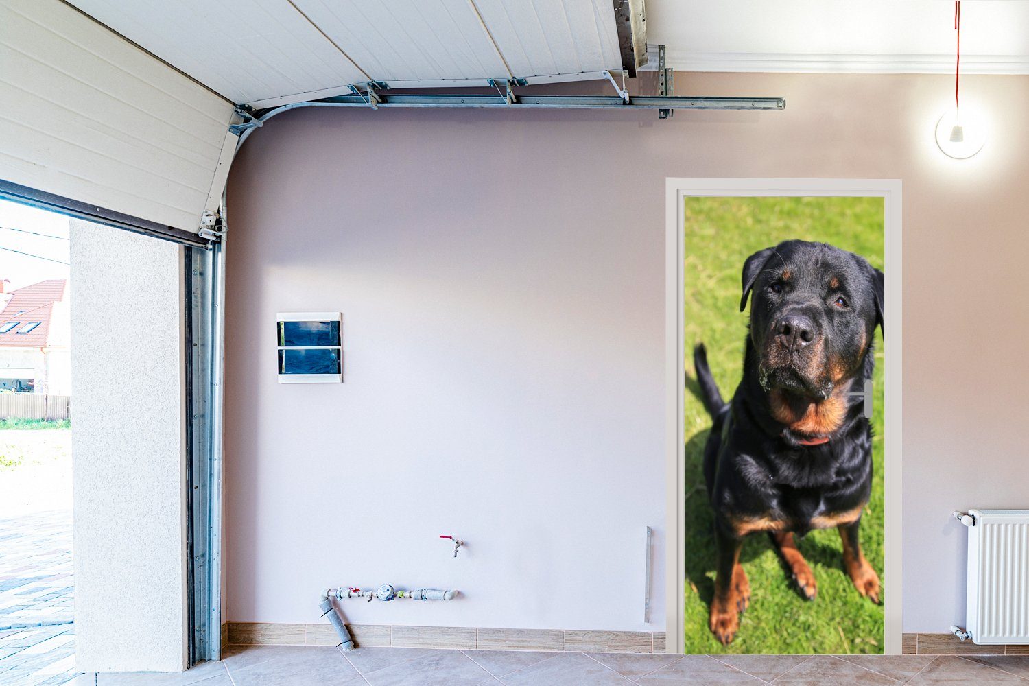 MuchoWow Türtapete Rottweiler schaut seinen an, Tür, St), (1 cm bedruckt, 75x205 Besitzer Fototapete Matt, für Türaufkleber