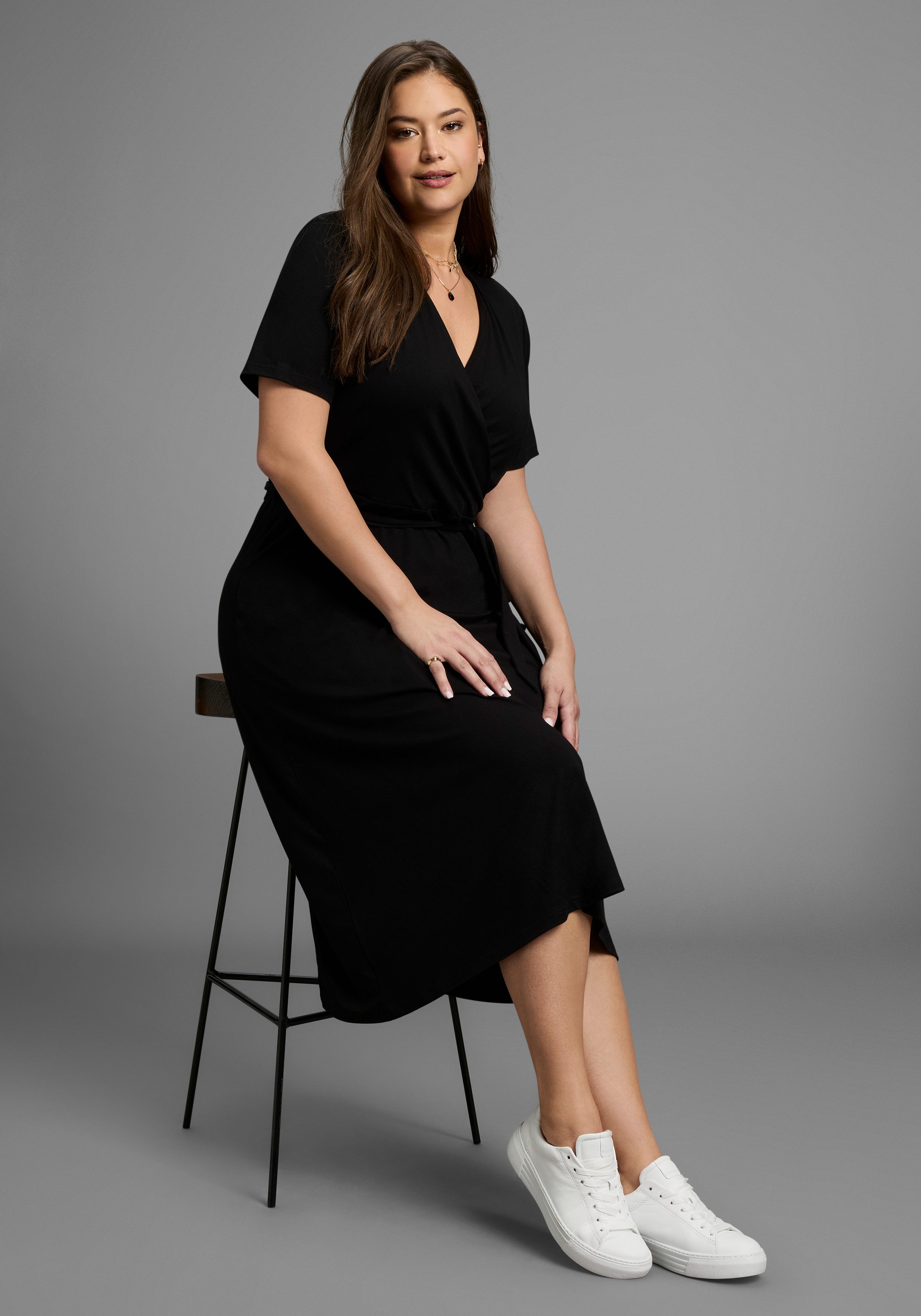 Laura Scott CURVE Midikleid mit betonter Taille - GROSSE GRÖSSE günstig online kaufen