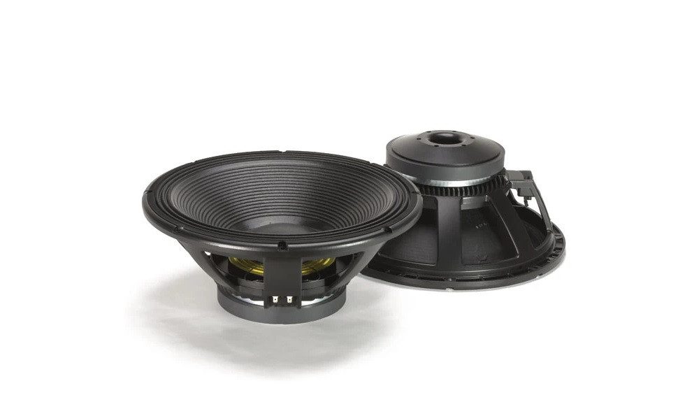 RCF RCF LF18X401 Колонкиsystem