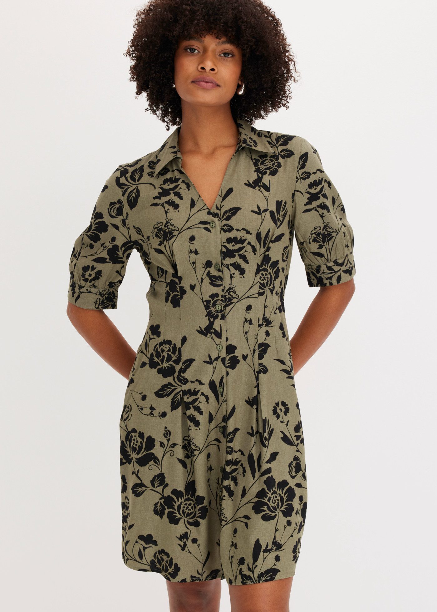 Blusenkleid