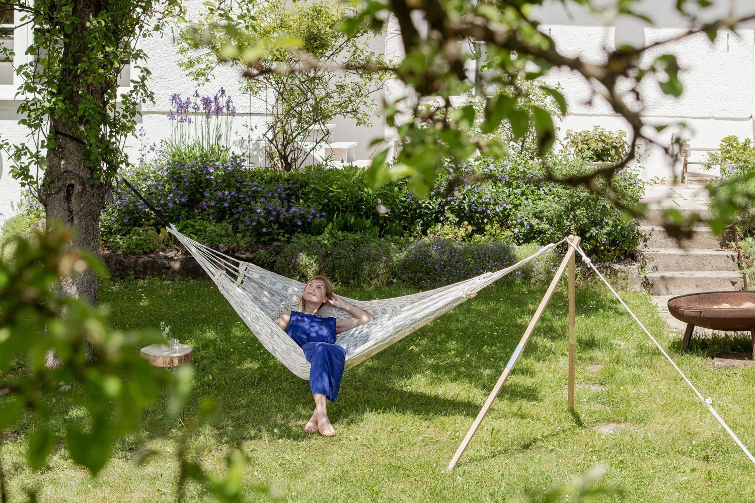 Amazonas Hängematte XXL Carioca Azul (Belastbarkeit 200kg, Liegefläche ca. 250 x 175 cm), Handgefertigt, aus recycelten Materialien