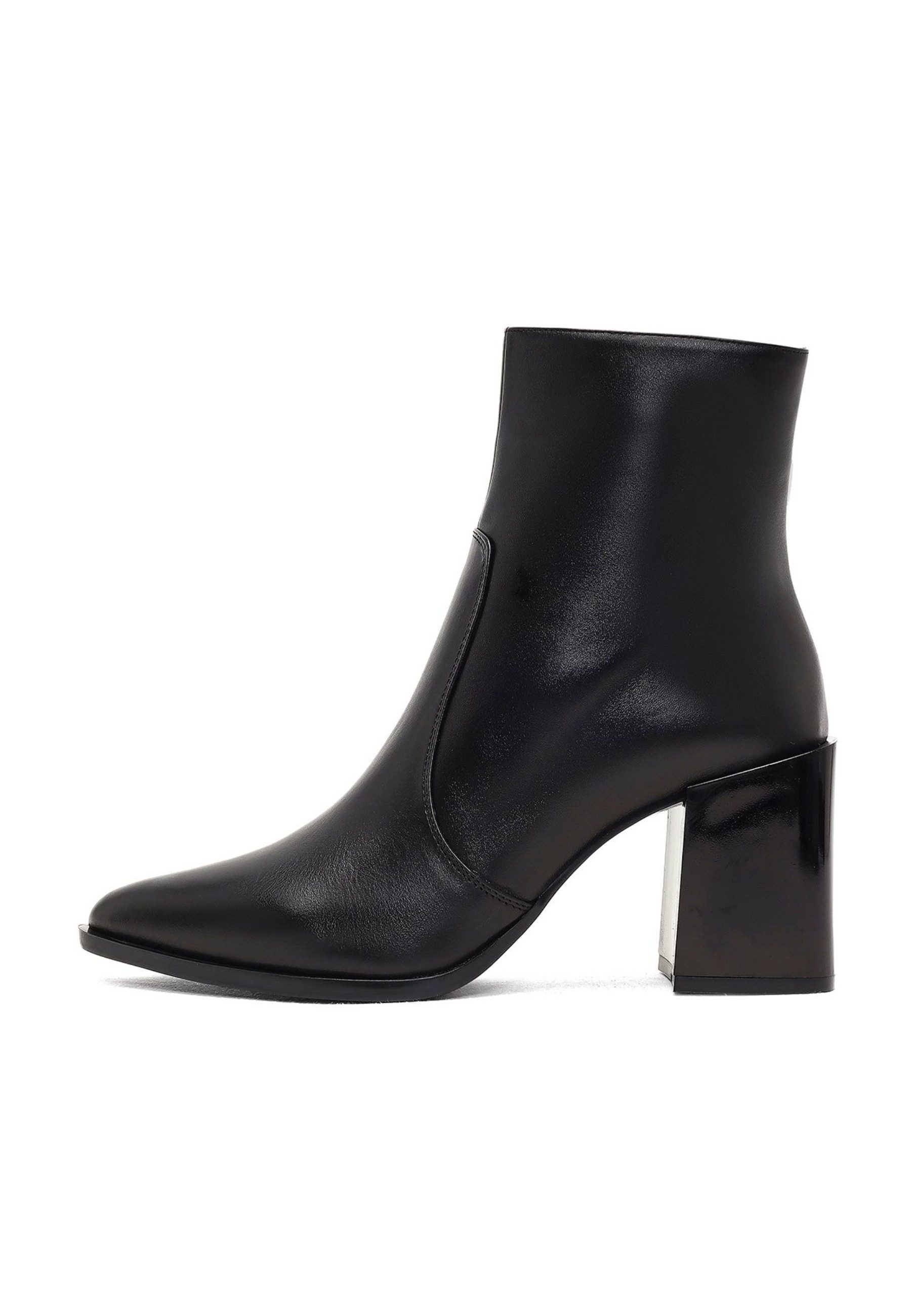 Derimod Absatz-Stiefeletten aus Lackleder Ankleboots