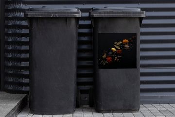 MuchoWow Wandsticker Kräuter - Schwarz - Gewürze - Küche - Kochen (1 St), Mülleimer-aufkleber, Mülltonne, Sticker, Container, Abfalbehälter
