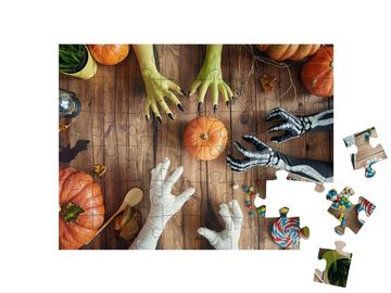 puzzleYOU Puzzle Halloweenparty mit Grusel-Verkleidungen, 48 Puzzleteile, puzzleYOU-Kollektionen Festtage
